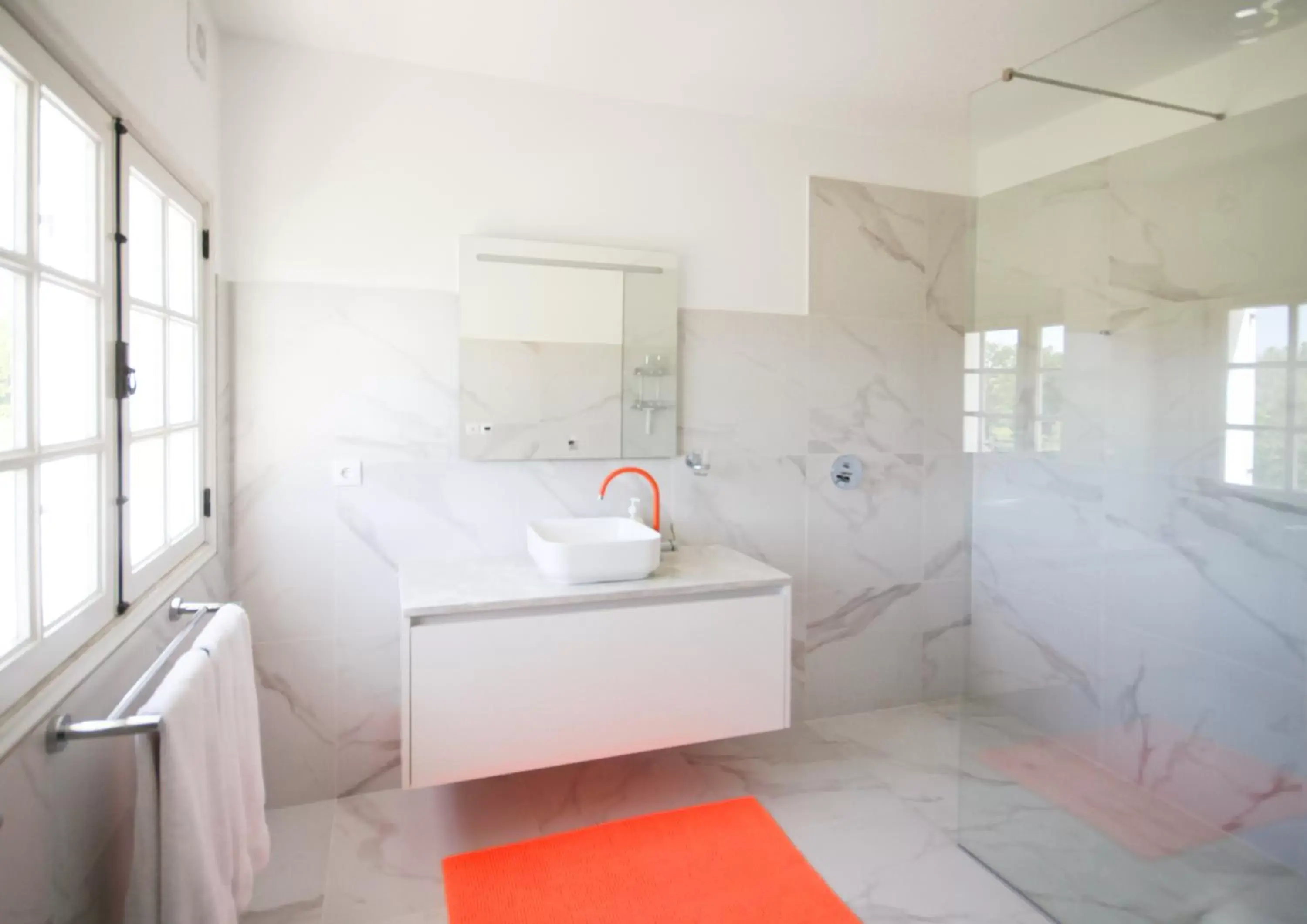 Shower, Bathroom in B&B Villa Branca Barreiros AL98139
