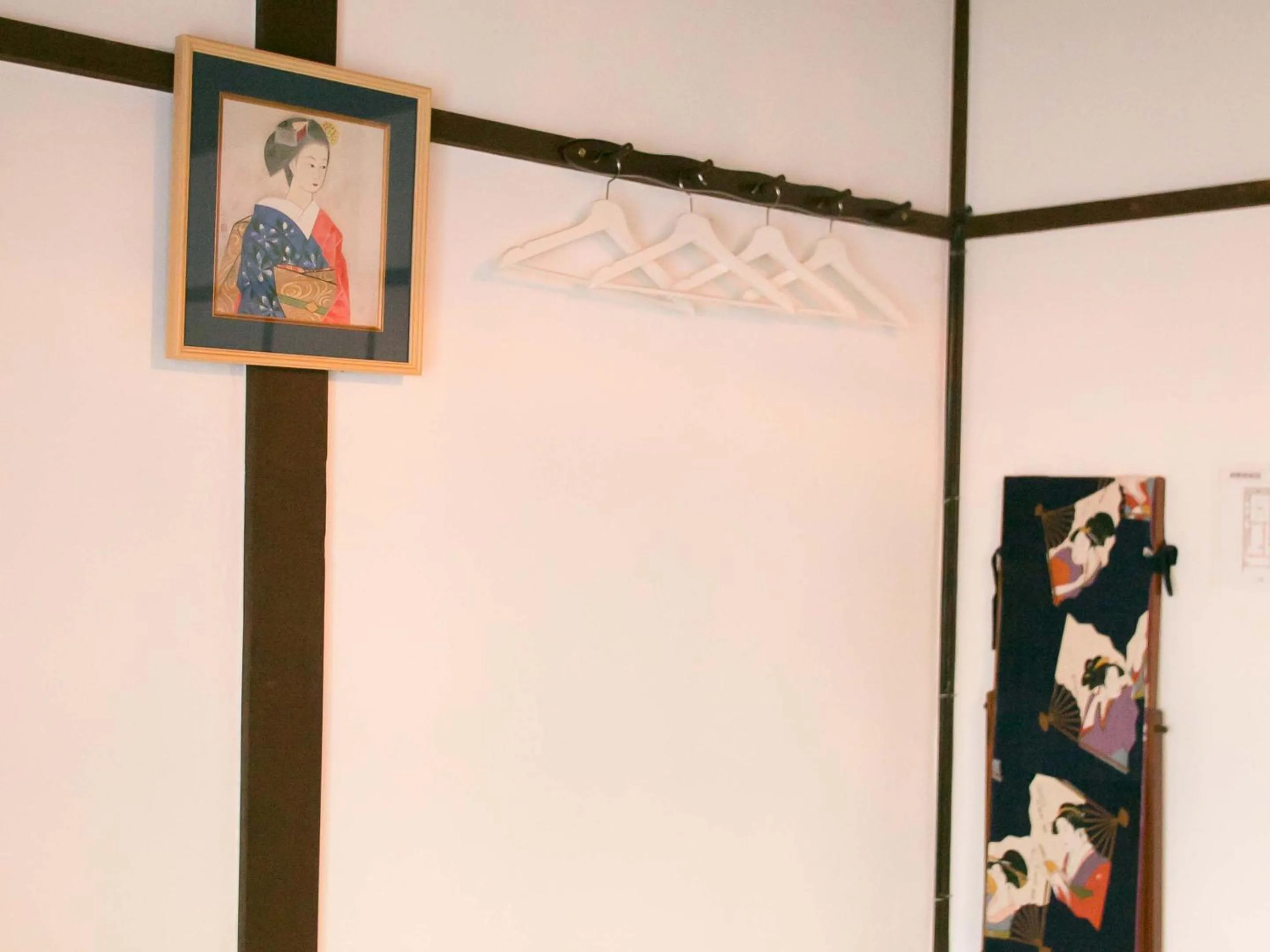 Area and facilities in Guesthouse HANA Nishijin