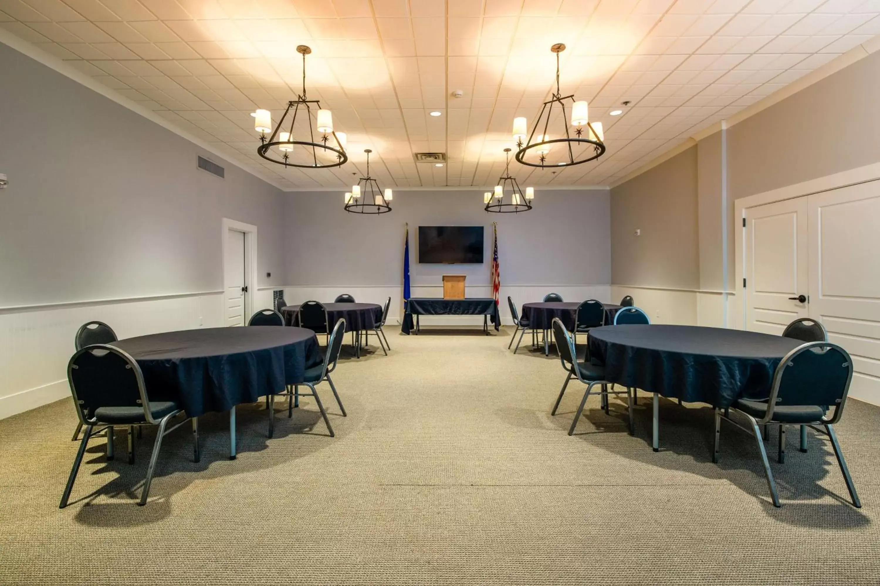 Meeting/conference room in Hotel Florence, Tapestry Collection by Hilton