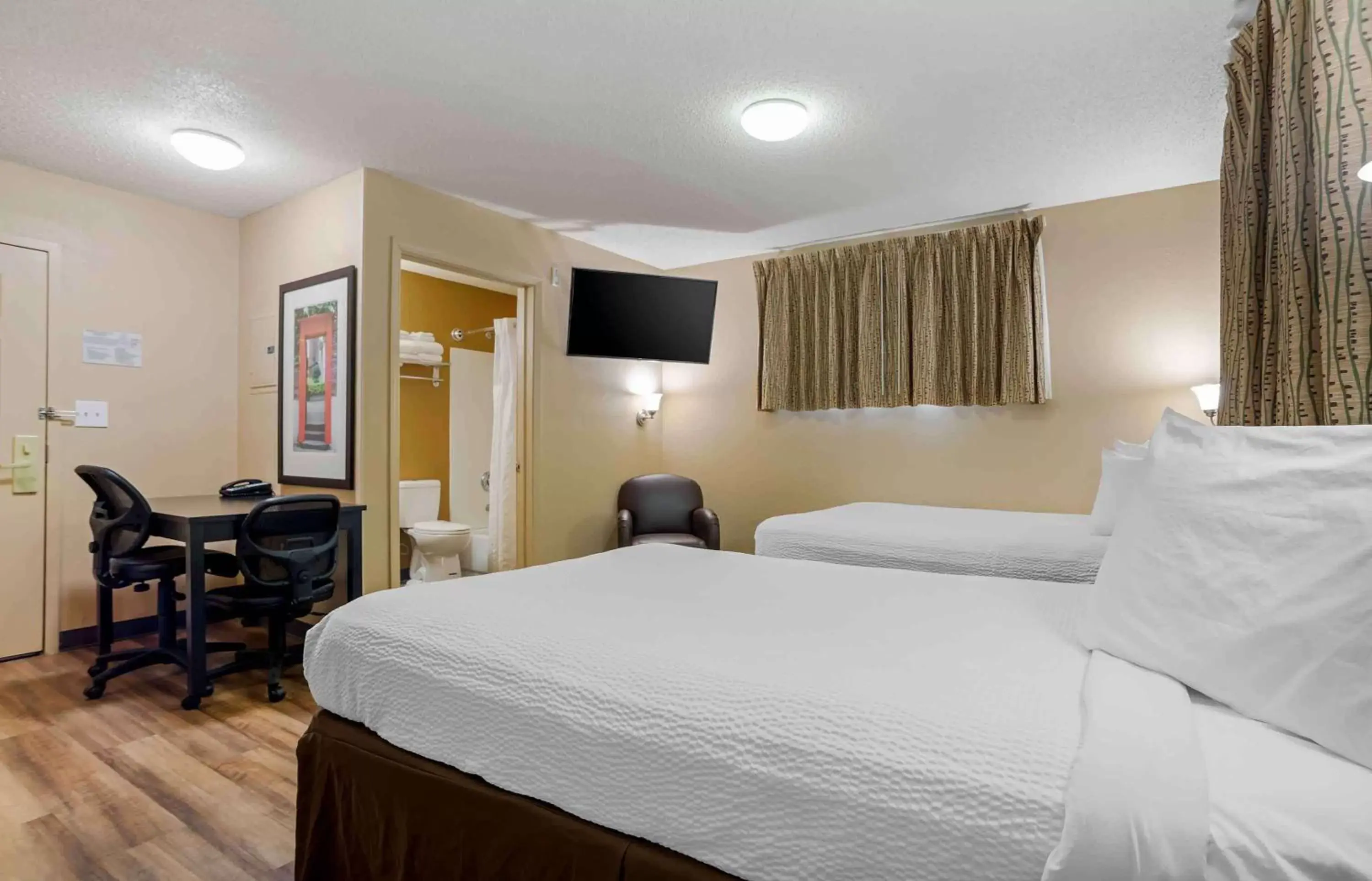 Bedroom, Bed in Extended Stay America Suites - Destin - US 98 - Emerald Coast Pkwy
