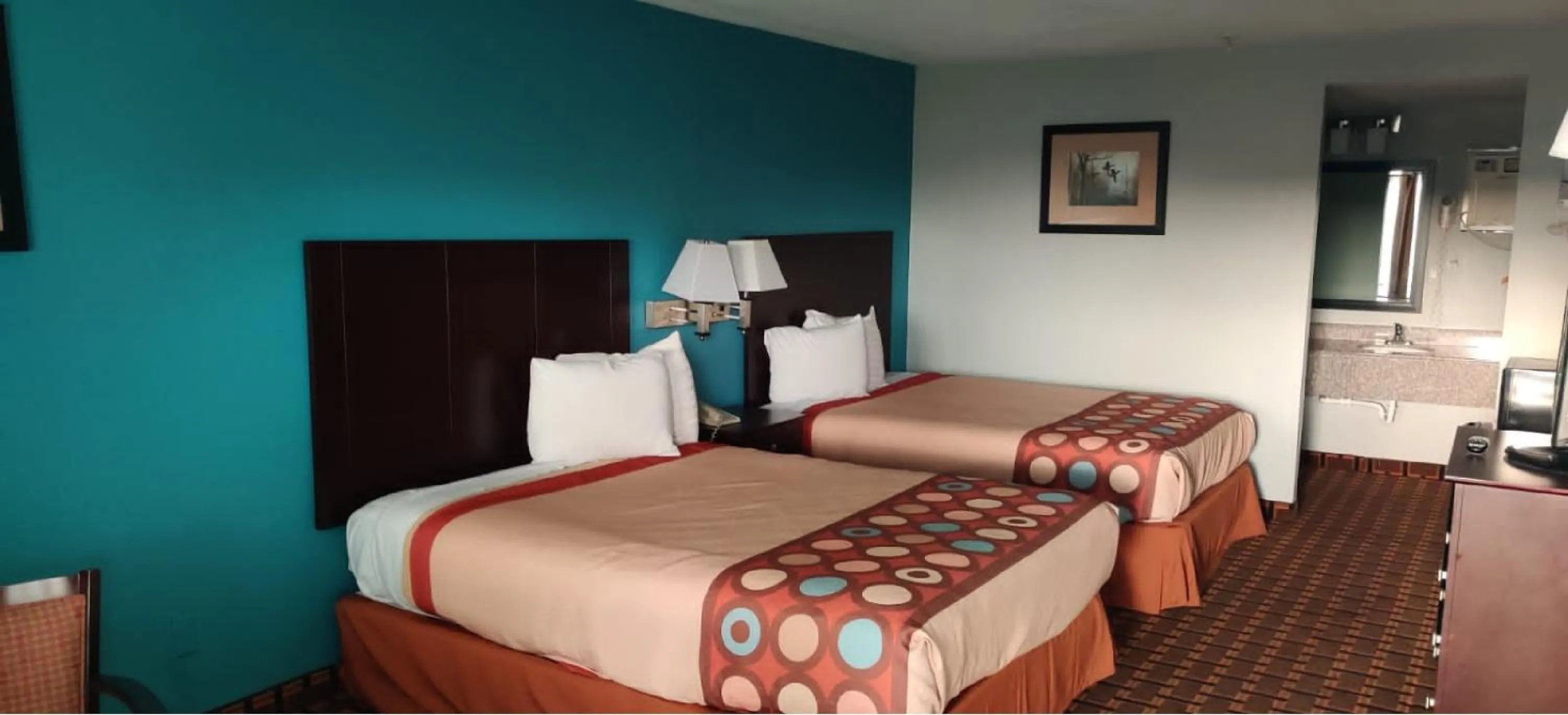 Bedroom, Bed in FairBridge Inn Express Stuttgart