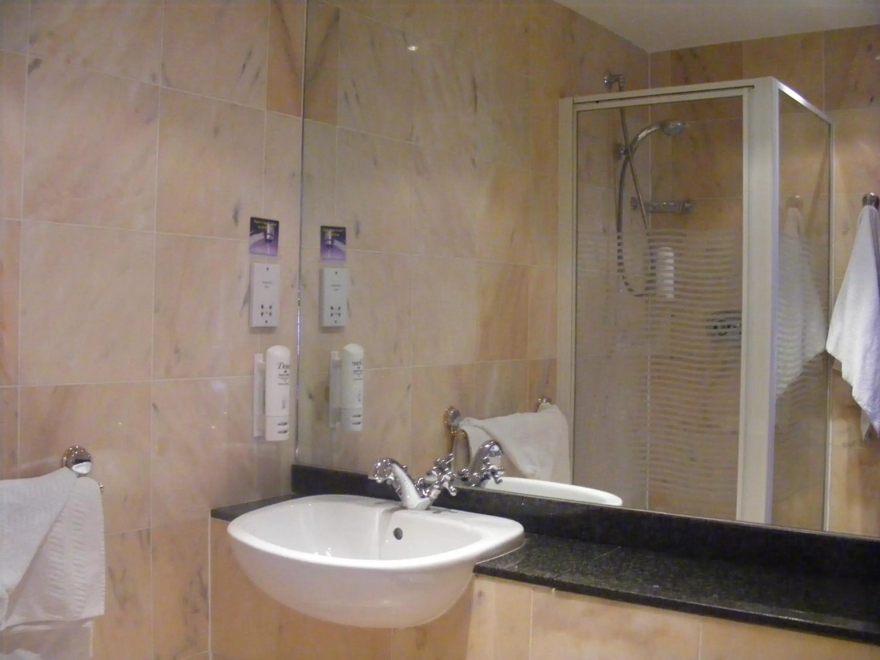Bathroom in Mermaid Suite Hotel