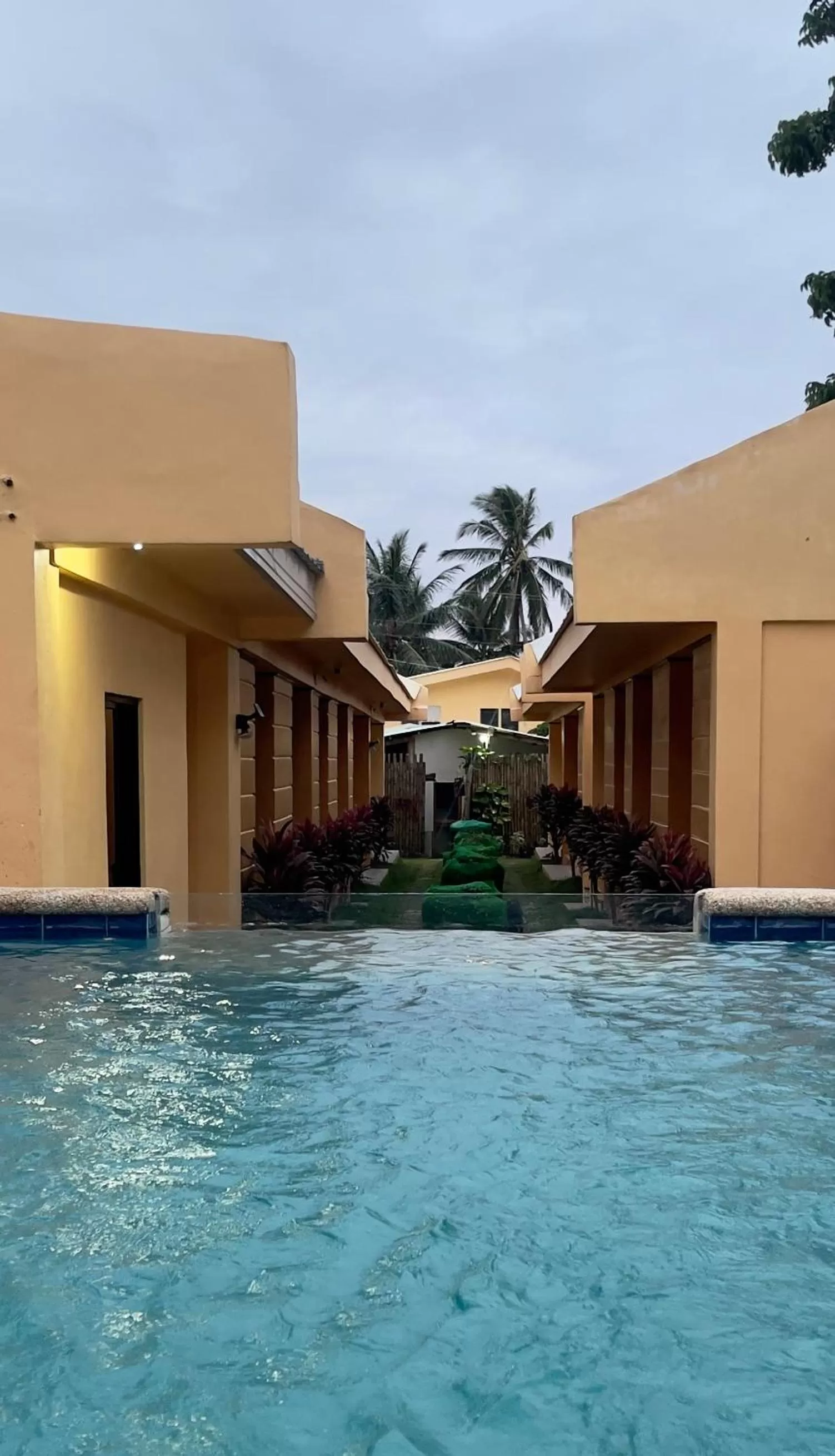 Property building in GOLDEN SUNSET INN