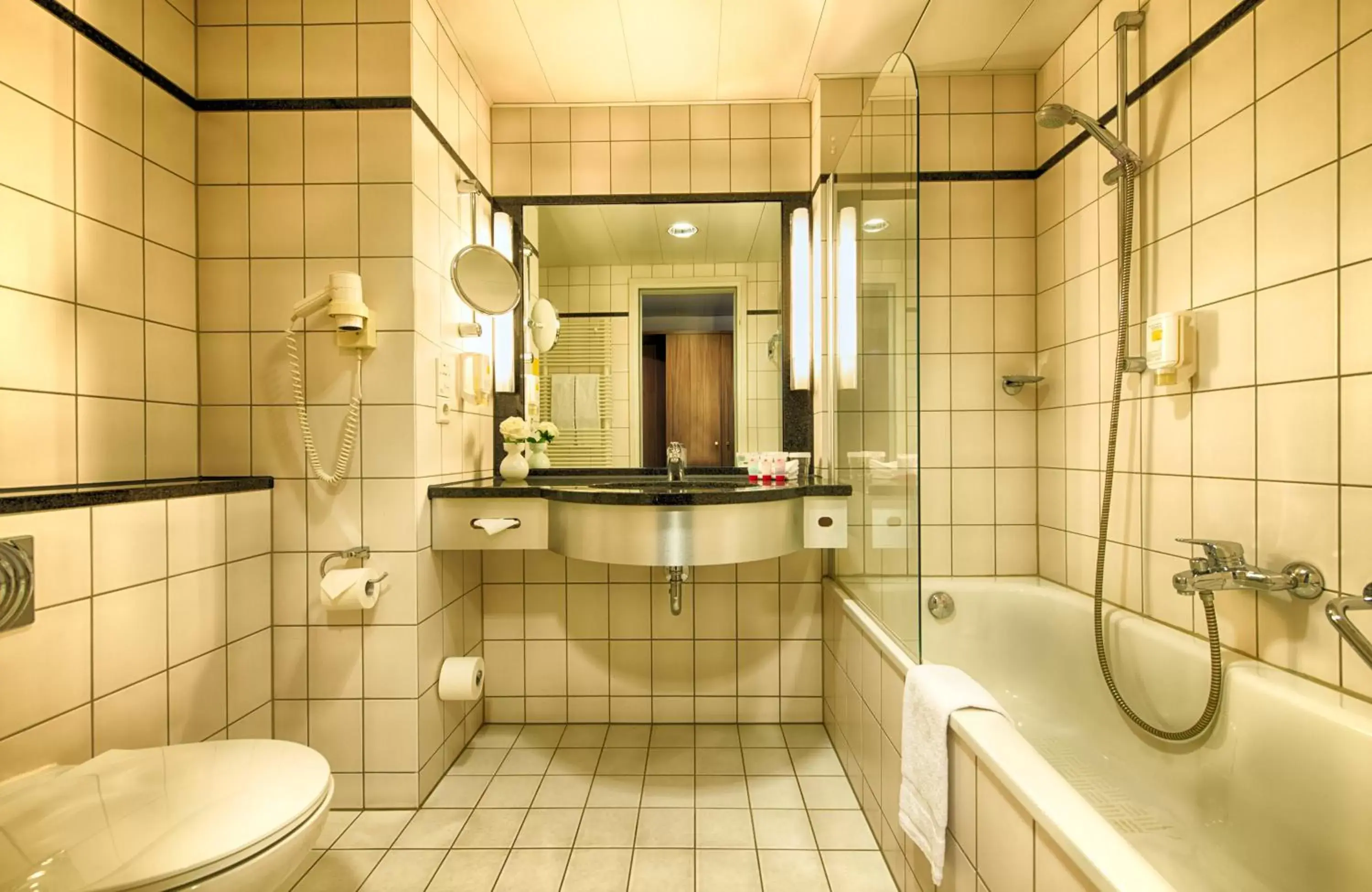 Bathroom in Leonardo Royal Hotel Düsseldorf Königsallee