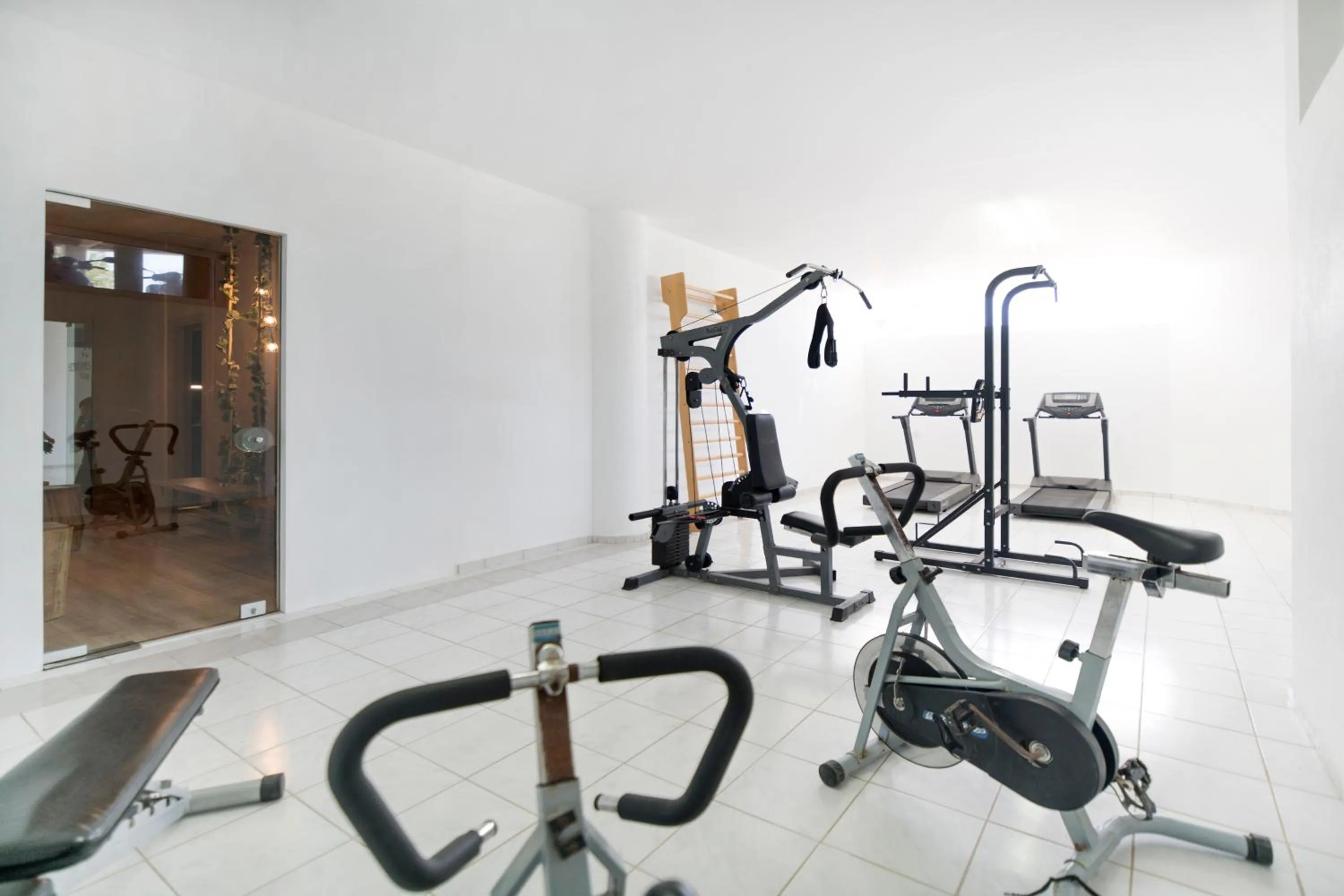 Fitness centre/facilities in Semiramis Village Hotel