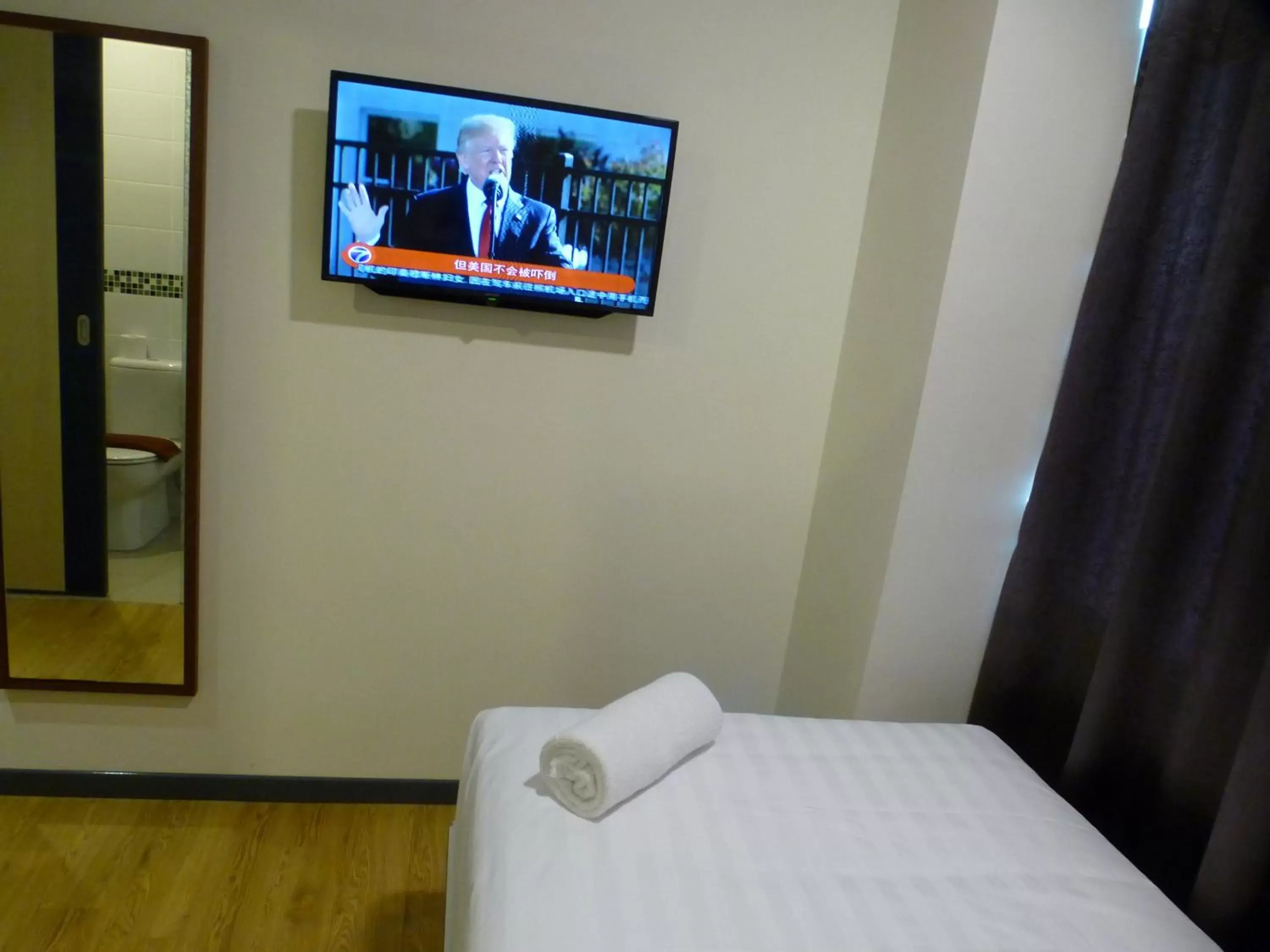 TV/Entertainment Center in Hotel 138 @ Bestari