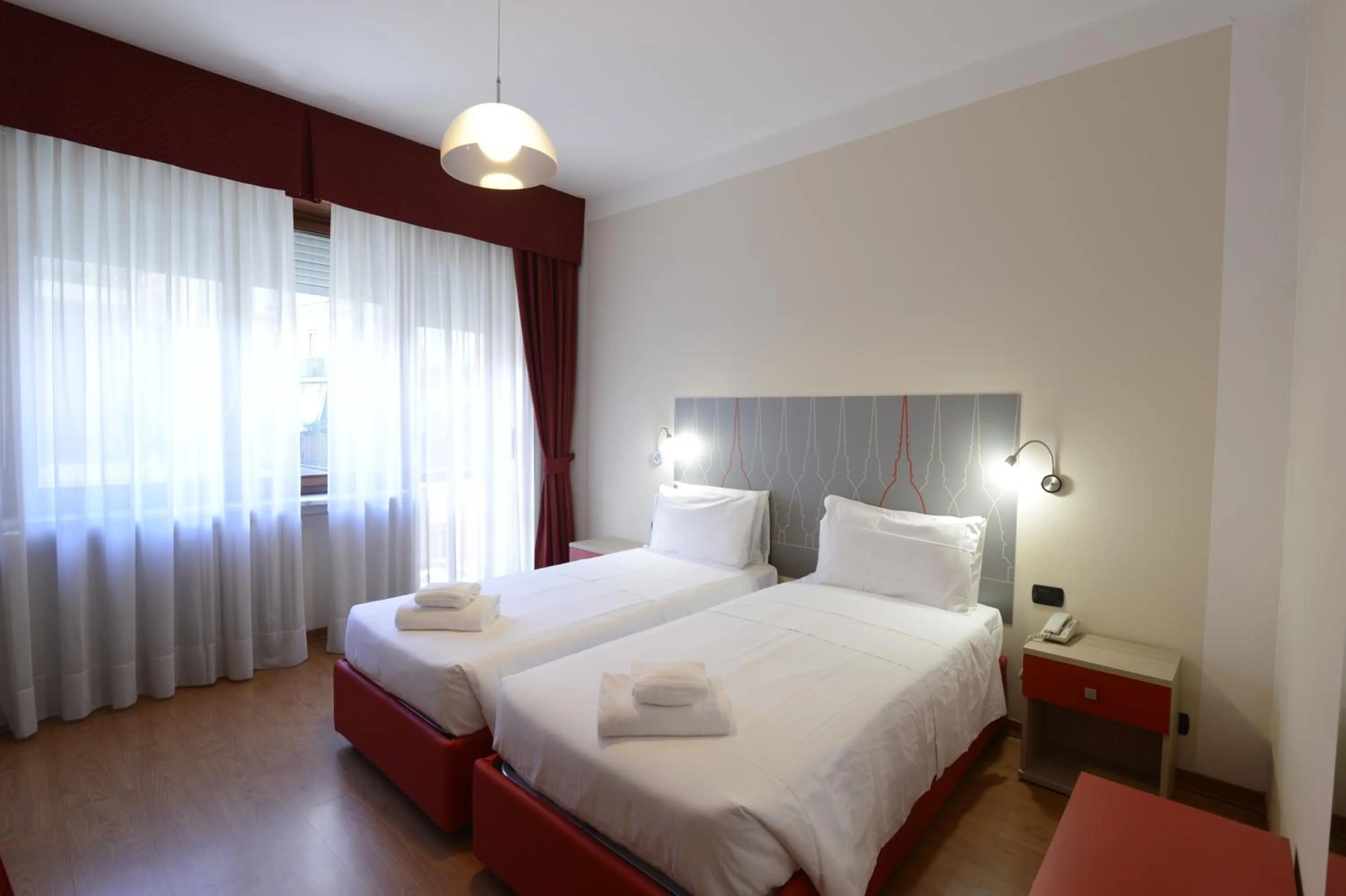 Photo of the whole room, Bed in Hotel Tourist