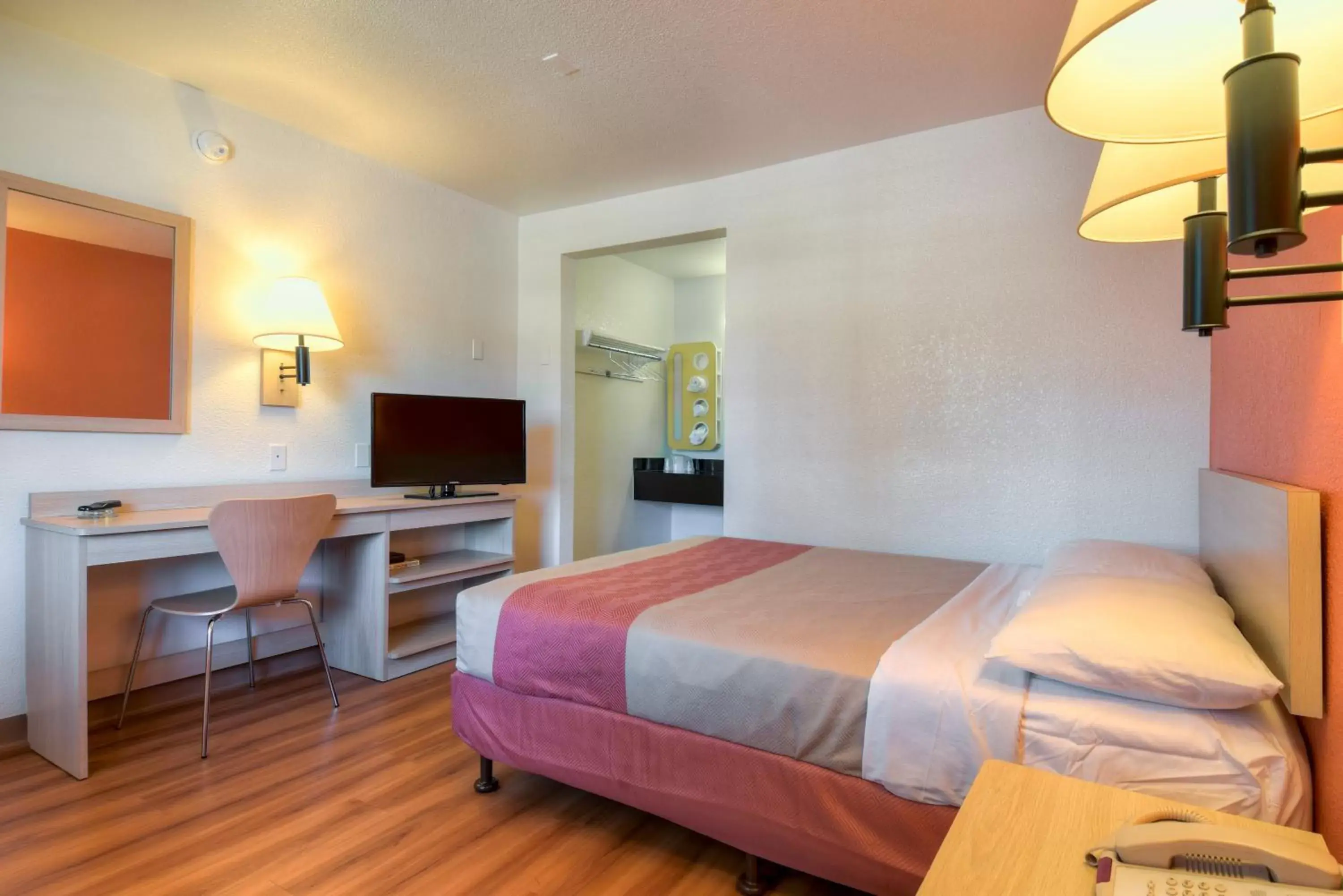 Bed in Motel 6-San Dimas, CA - Los Angeles