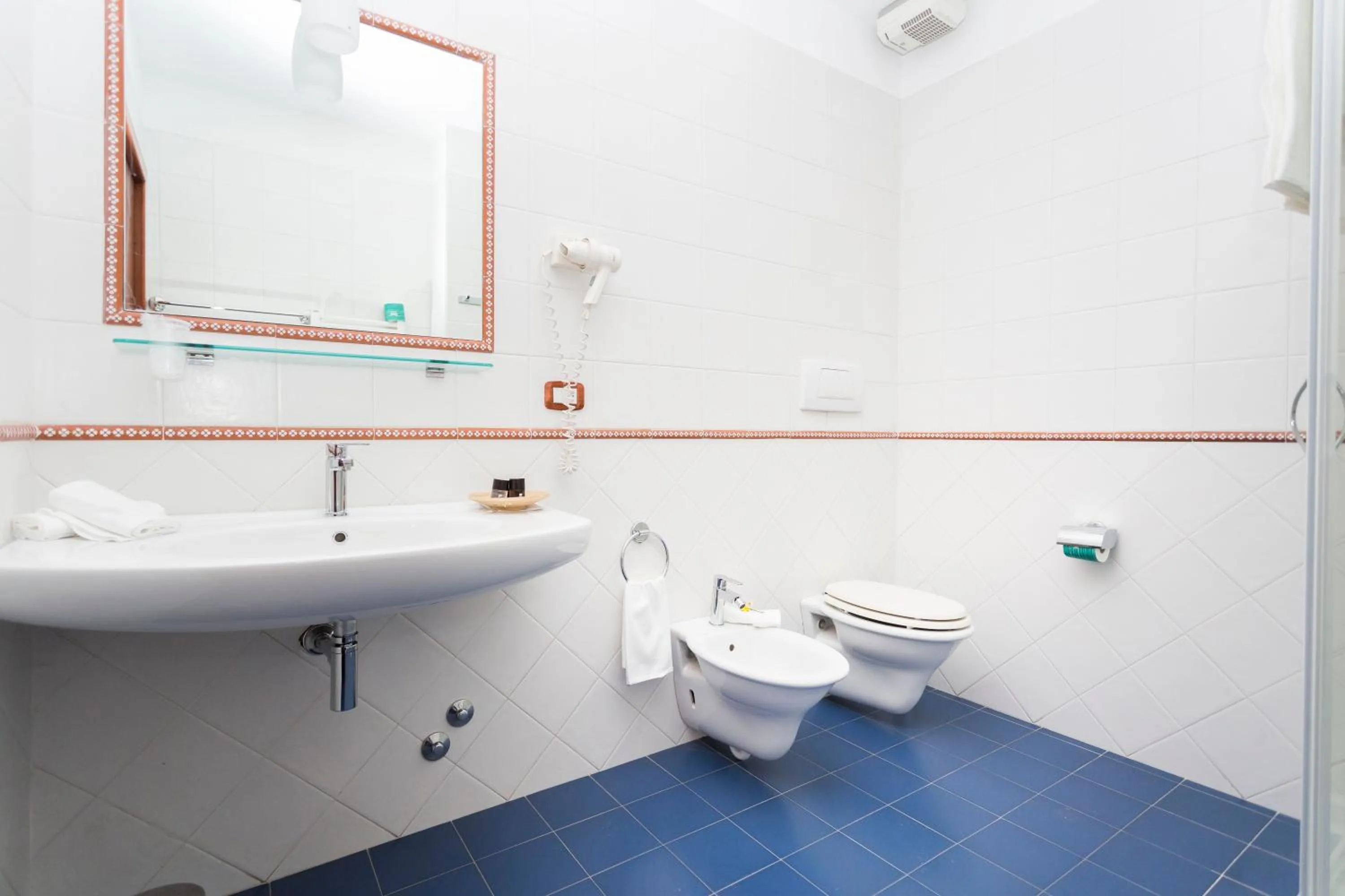 Bathroom in Hotel Cavaliere