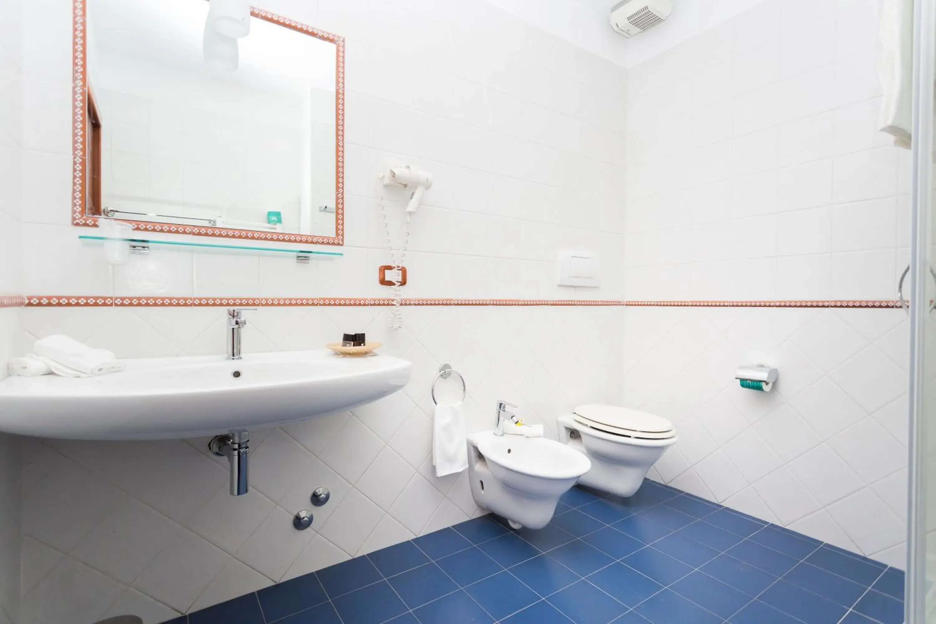 Bathroom in Hotel Cavaliere