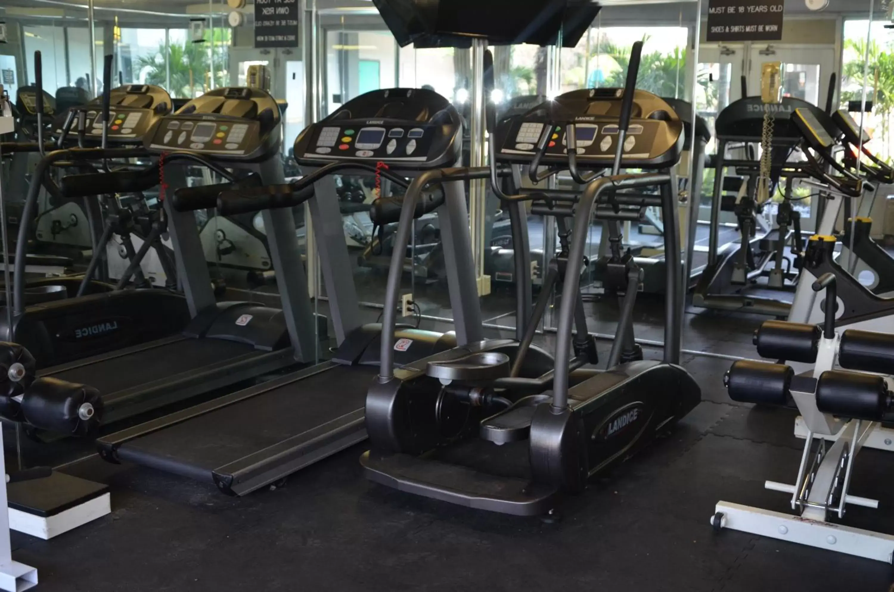 Fitness Center/Facilities in Opal Hotel & Suites