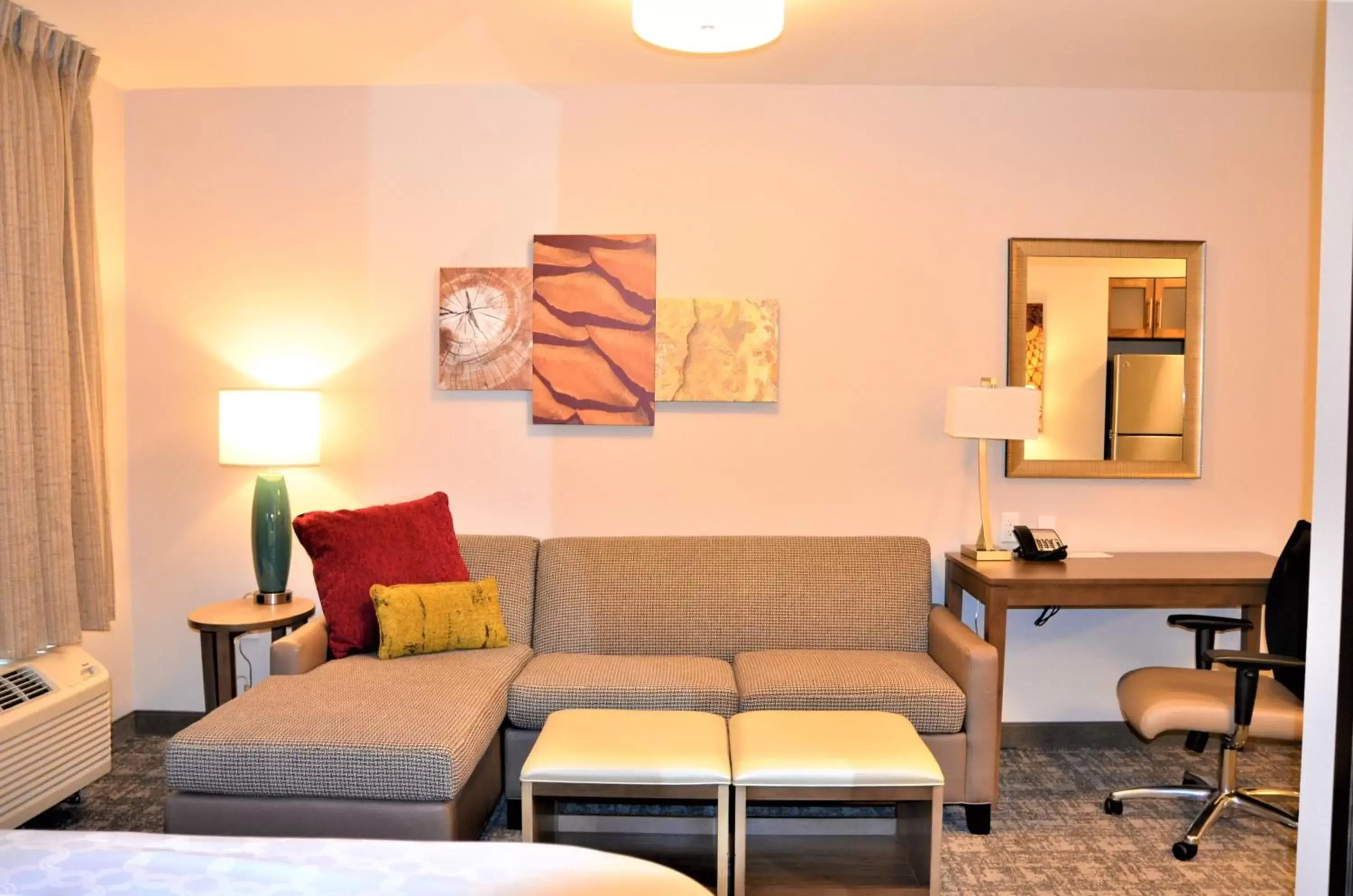 Living room, Seating Area in Staybridge Suites - Orenco Station, an IHG Hotel