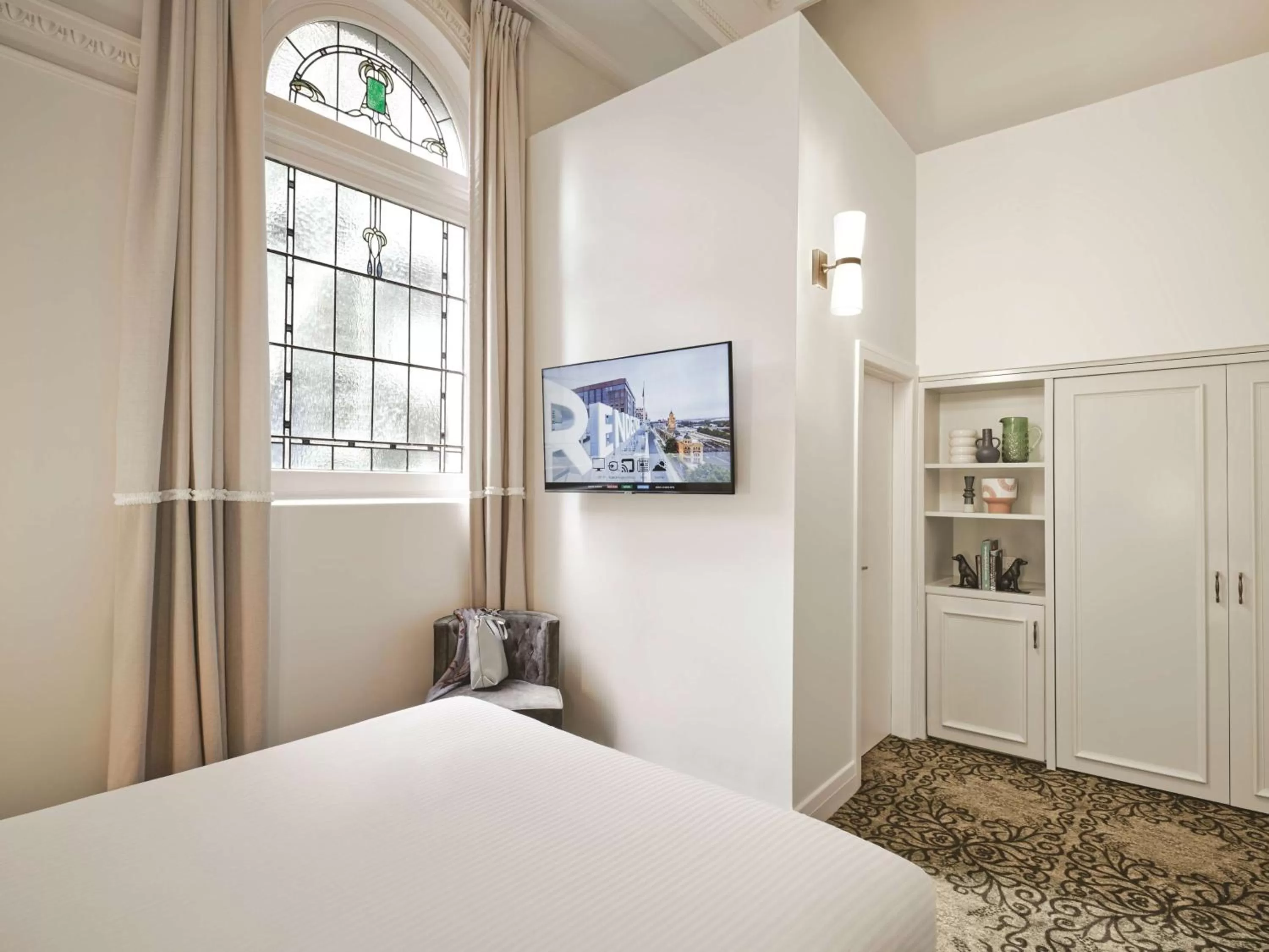 Bedroom, Bed in Rendezvous Hotel Melbourne