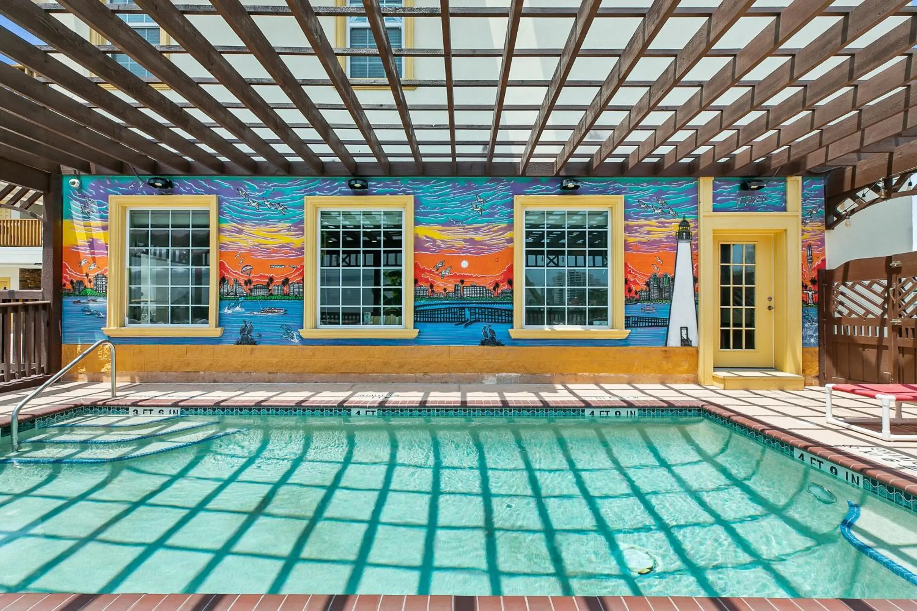 Swimming Pool in LIGHTHOUSE INN