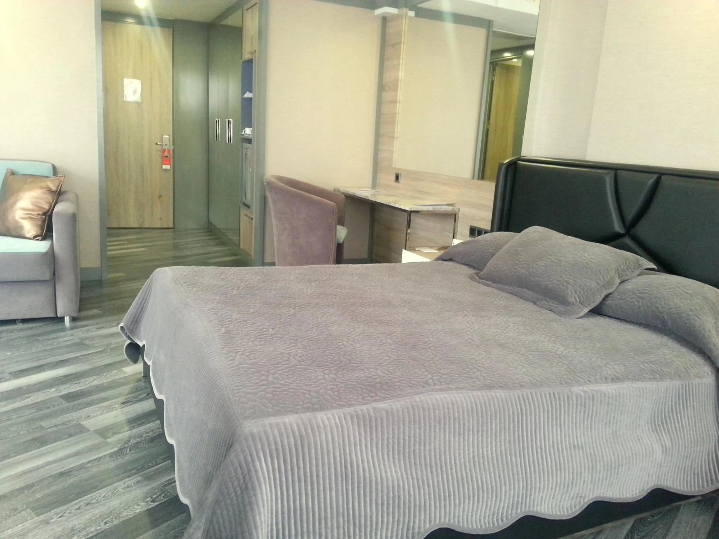 Photo of the whole room in Hotel Marla