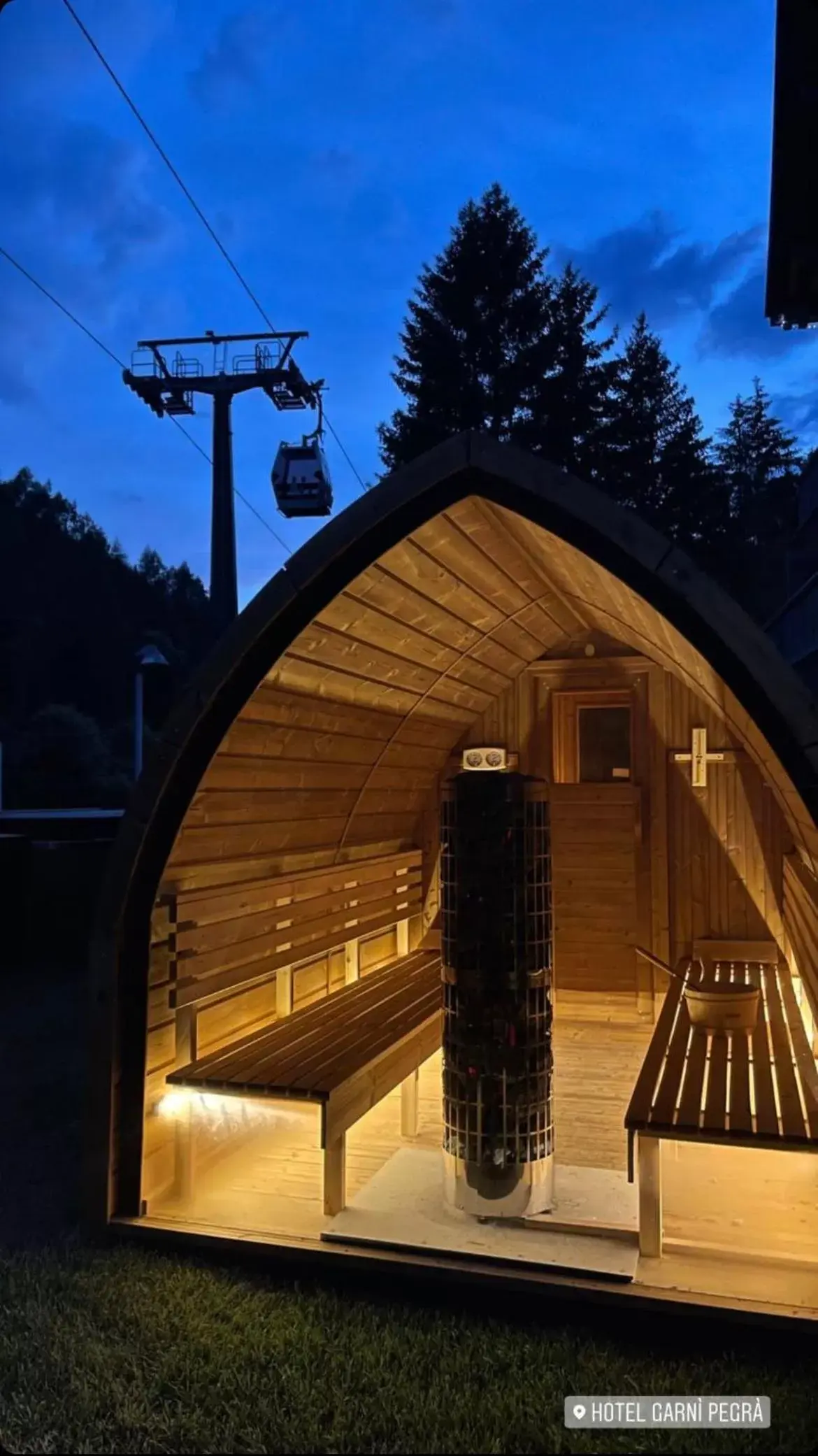 Sauna, Property Building in Hotel Garni Pegrà