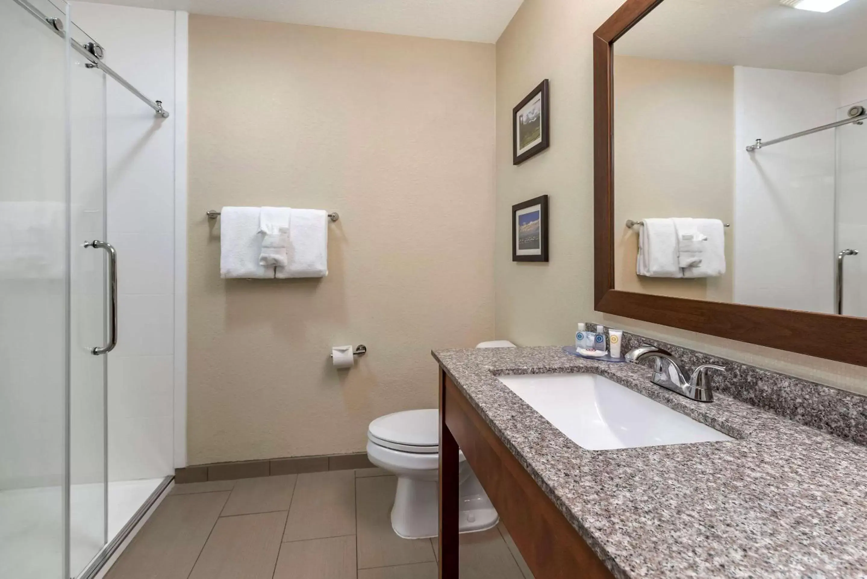 Photo of the whole room, Bathroom in Comfort Inn & Suites Pueblo