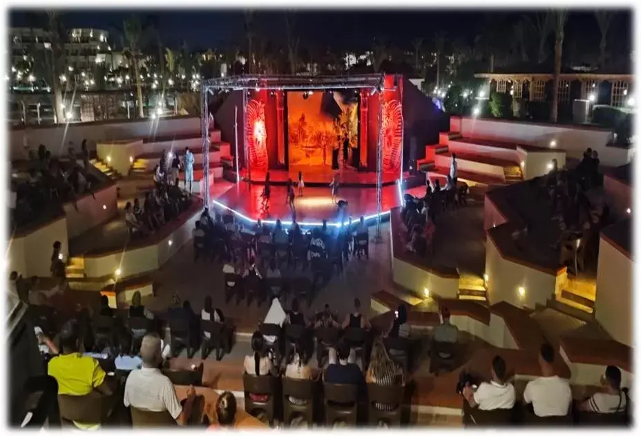 Evening entertainment in Pharaoh Azur Resort