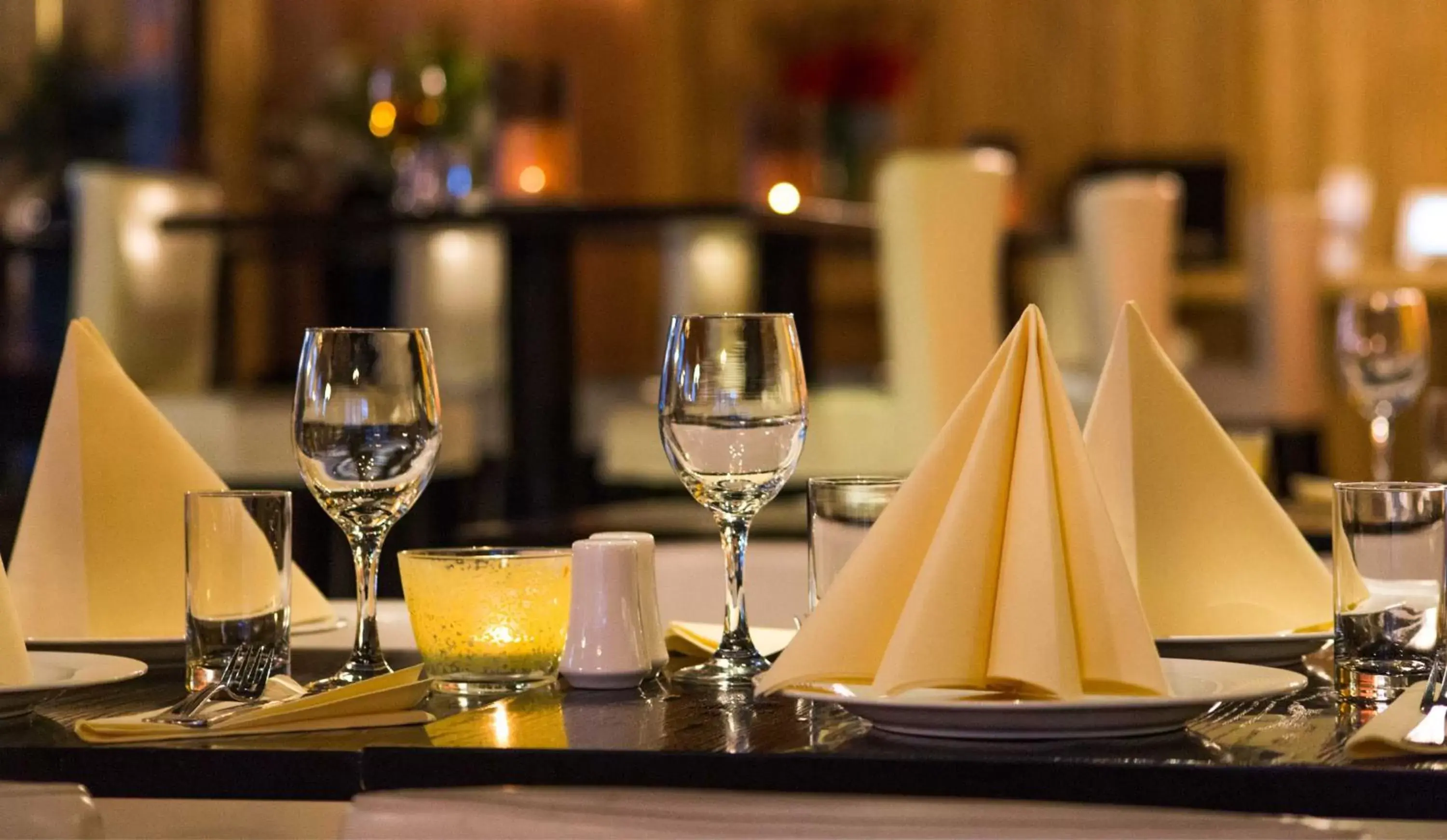 Restaurant/places to eat in Central City Apartments Restaurant/places to eat in Central City Apartments