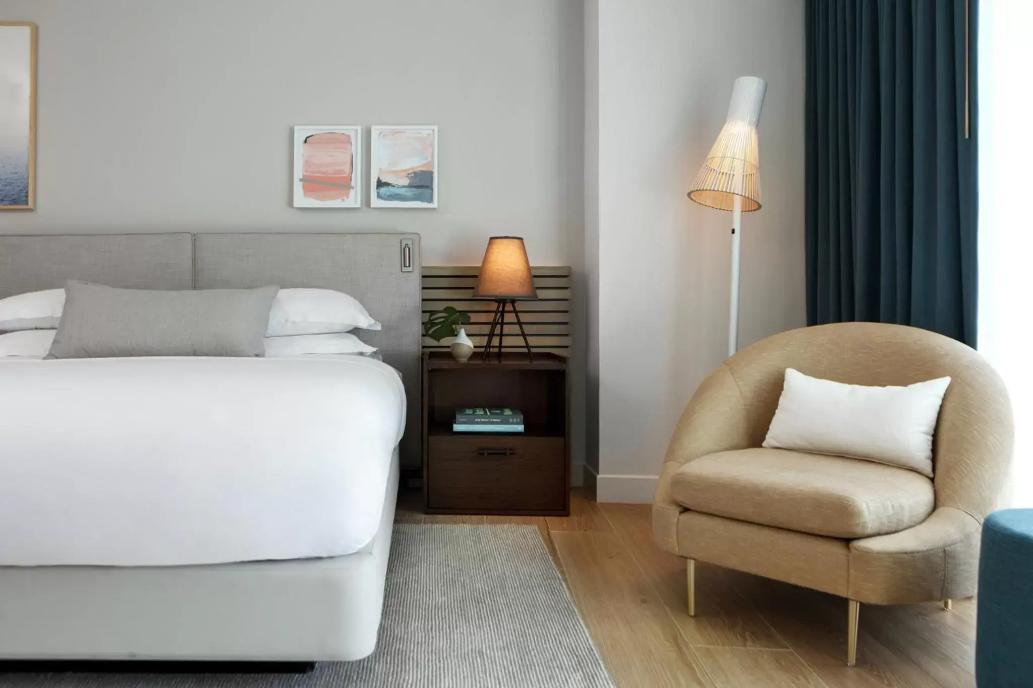 Photo of the whole room, Bed in Kimpton EPIC Hotel by IHG Photo of the whole room, Bed in Kimpton EPIC Hotel by IHG