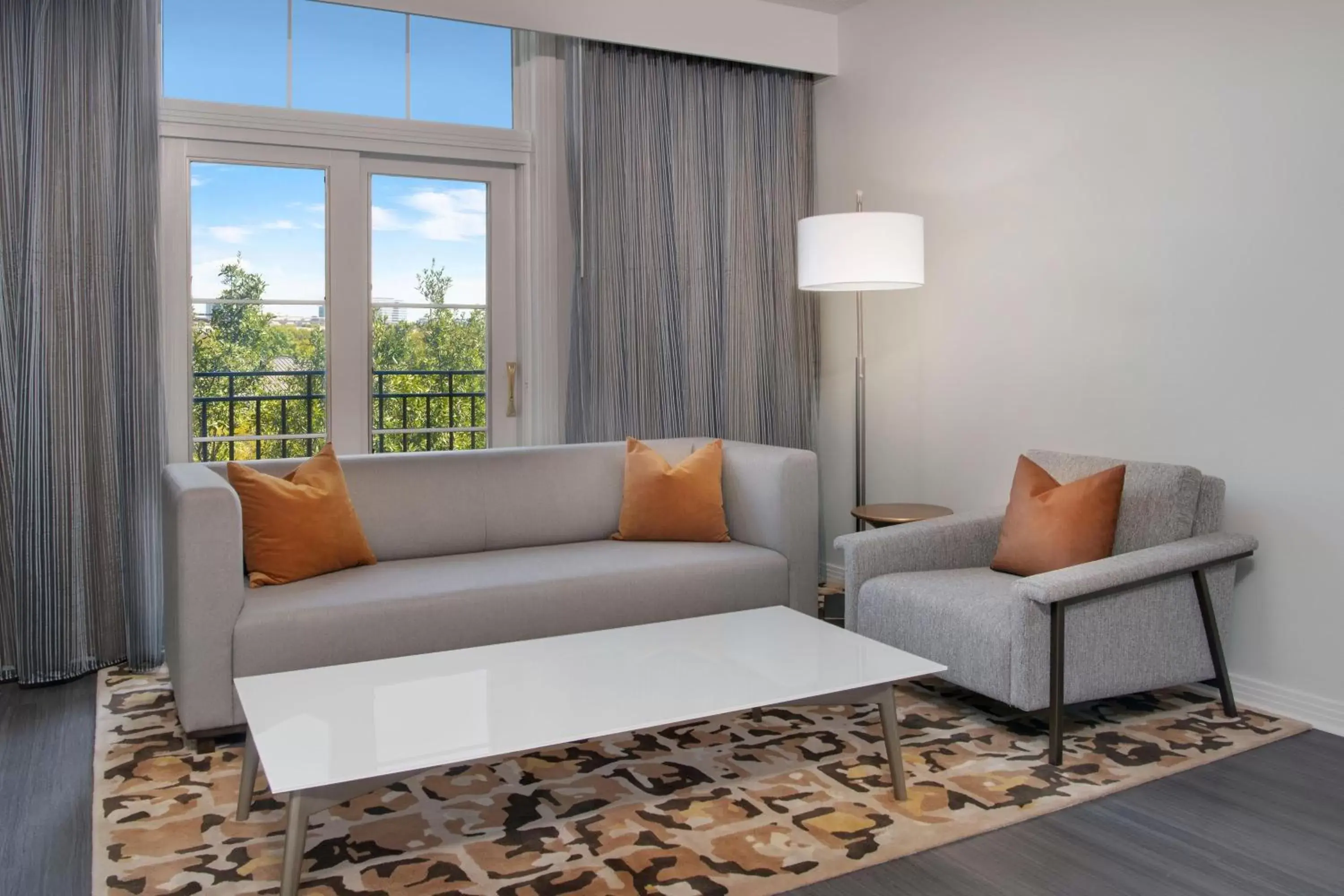 Photo of the whole room, Seating Area in The Westin Dallas Stonebriar Golf Resort & Spa