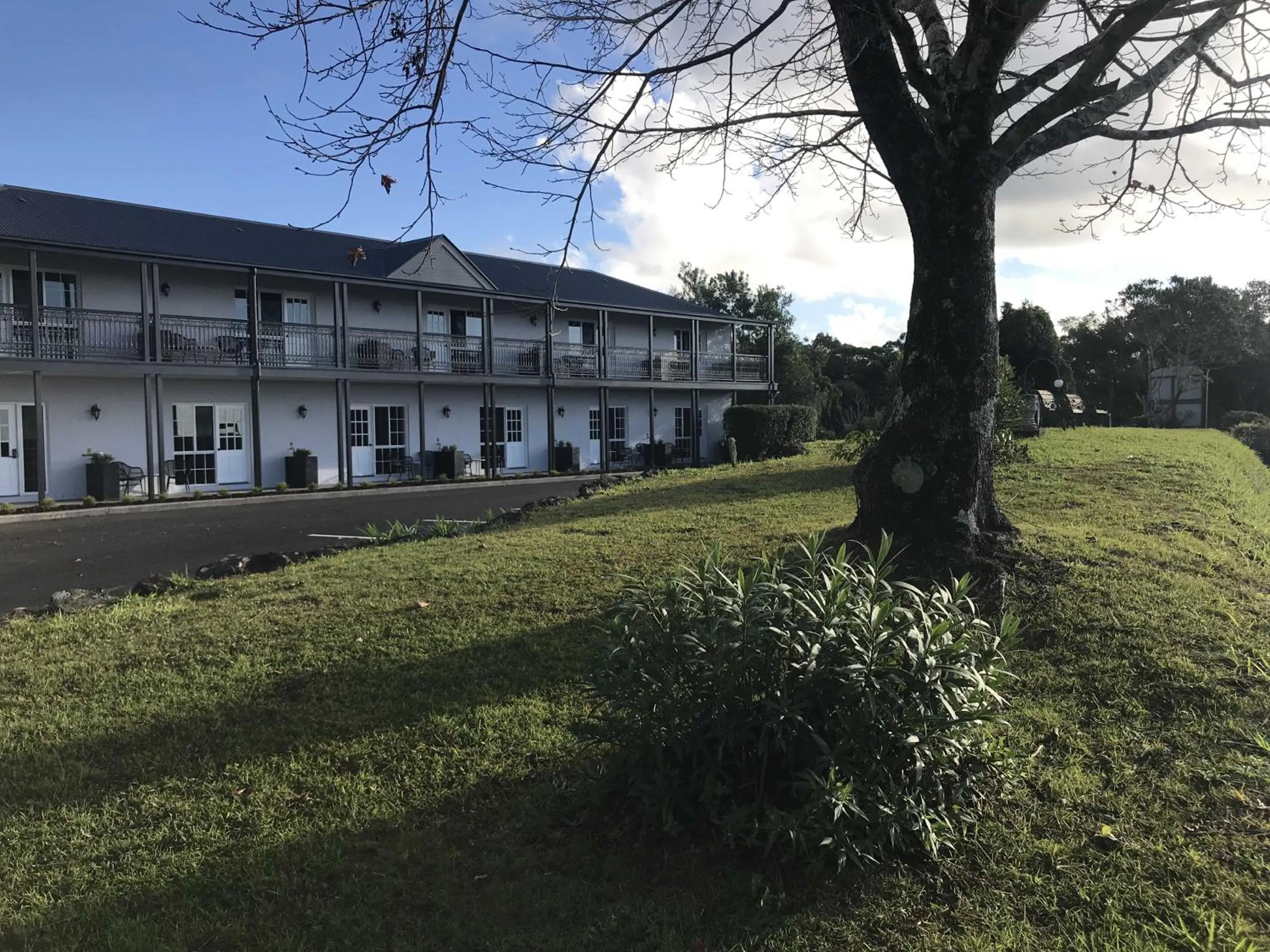 Facade/entrance in Clouds Montville