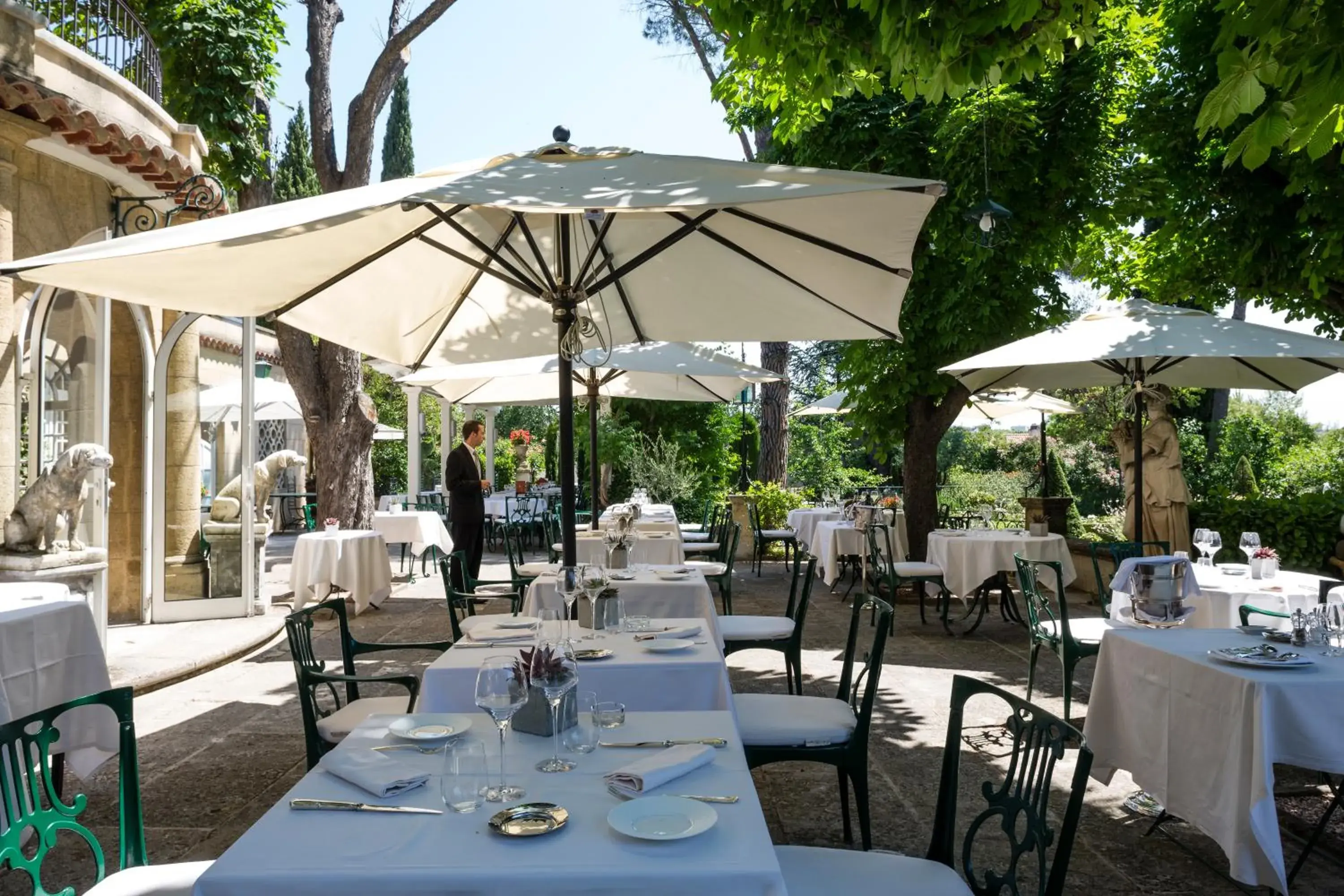 Restaurant/Places to Eat in Le Pigonnet - Esprit de France