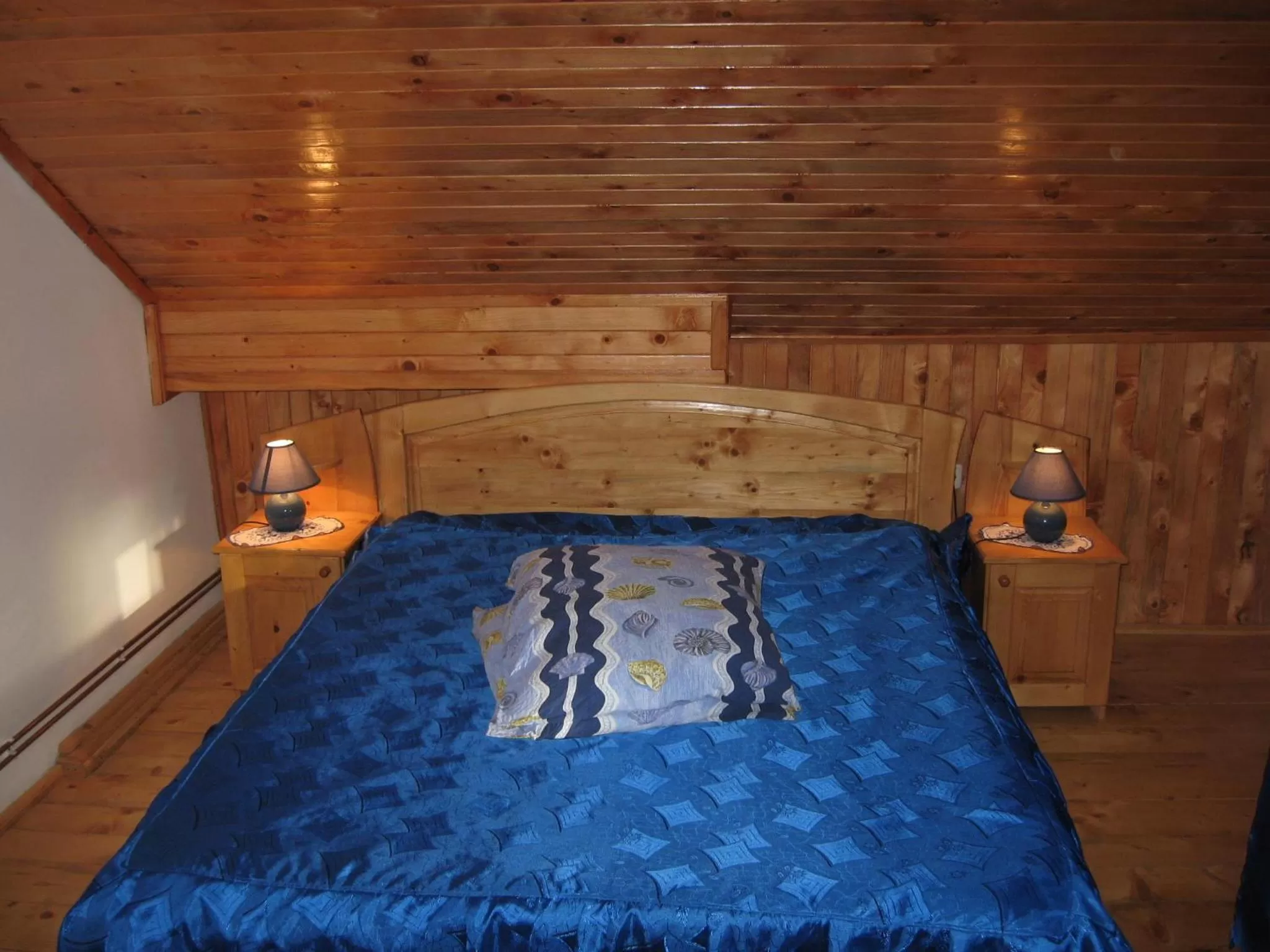 Three-Bedroom Suite in Pensiunea Luminita