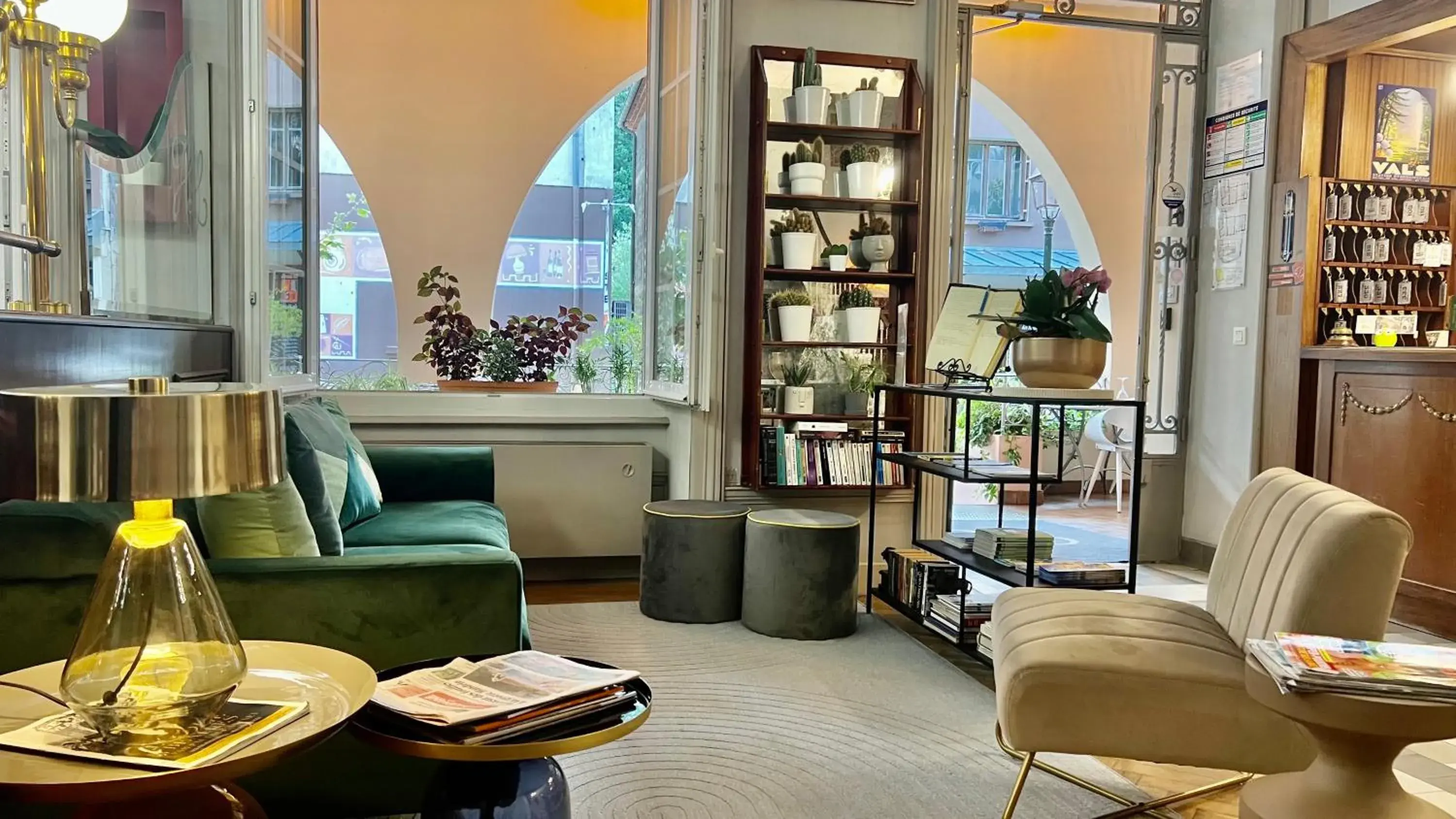 Lobby or reception, Seating Area in Grand Hôtel de Lyon