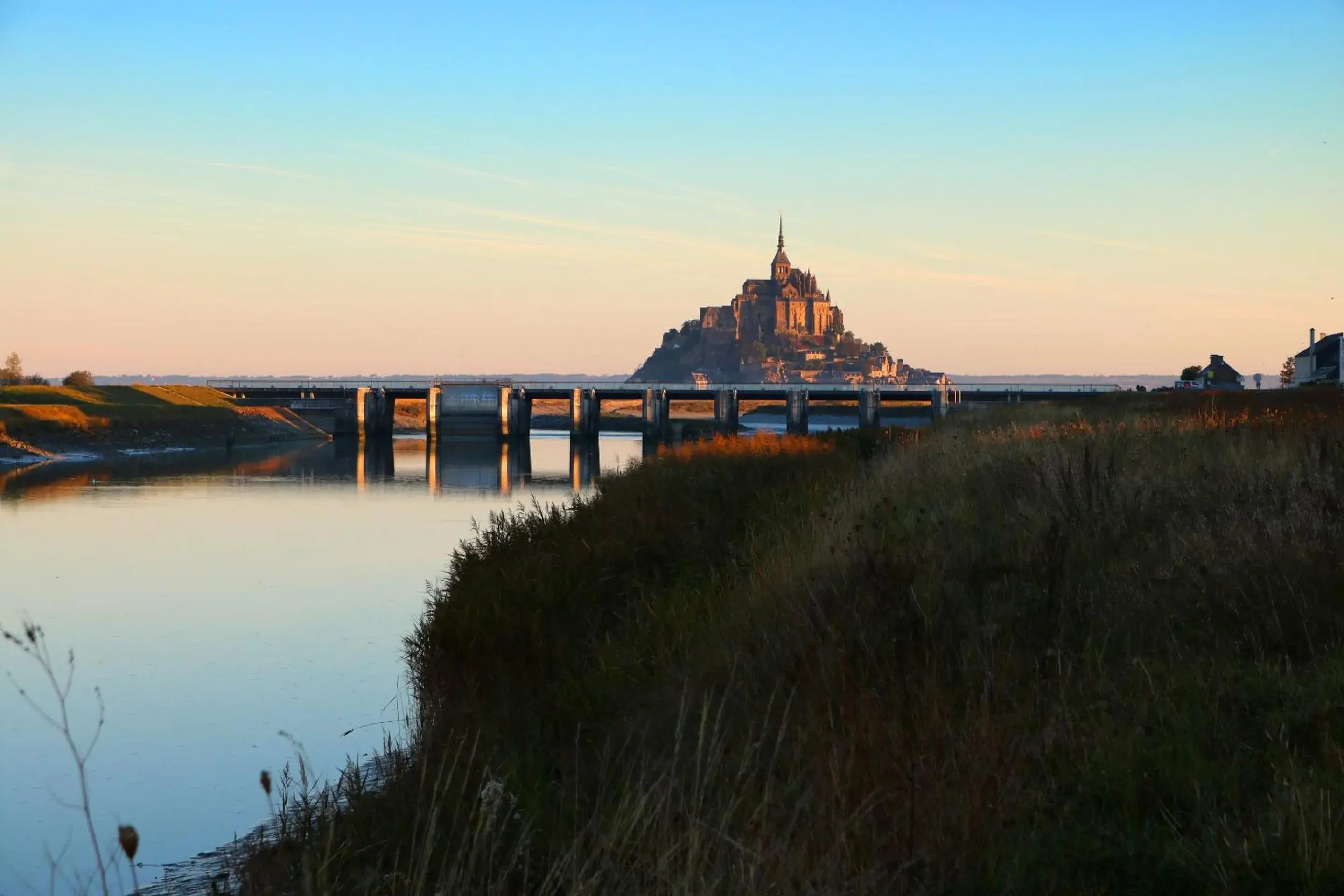 On site, Sunrise/Sunset in Le Mouton Blanc