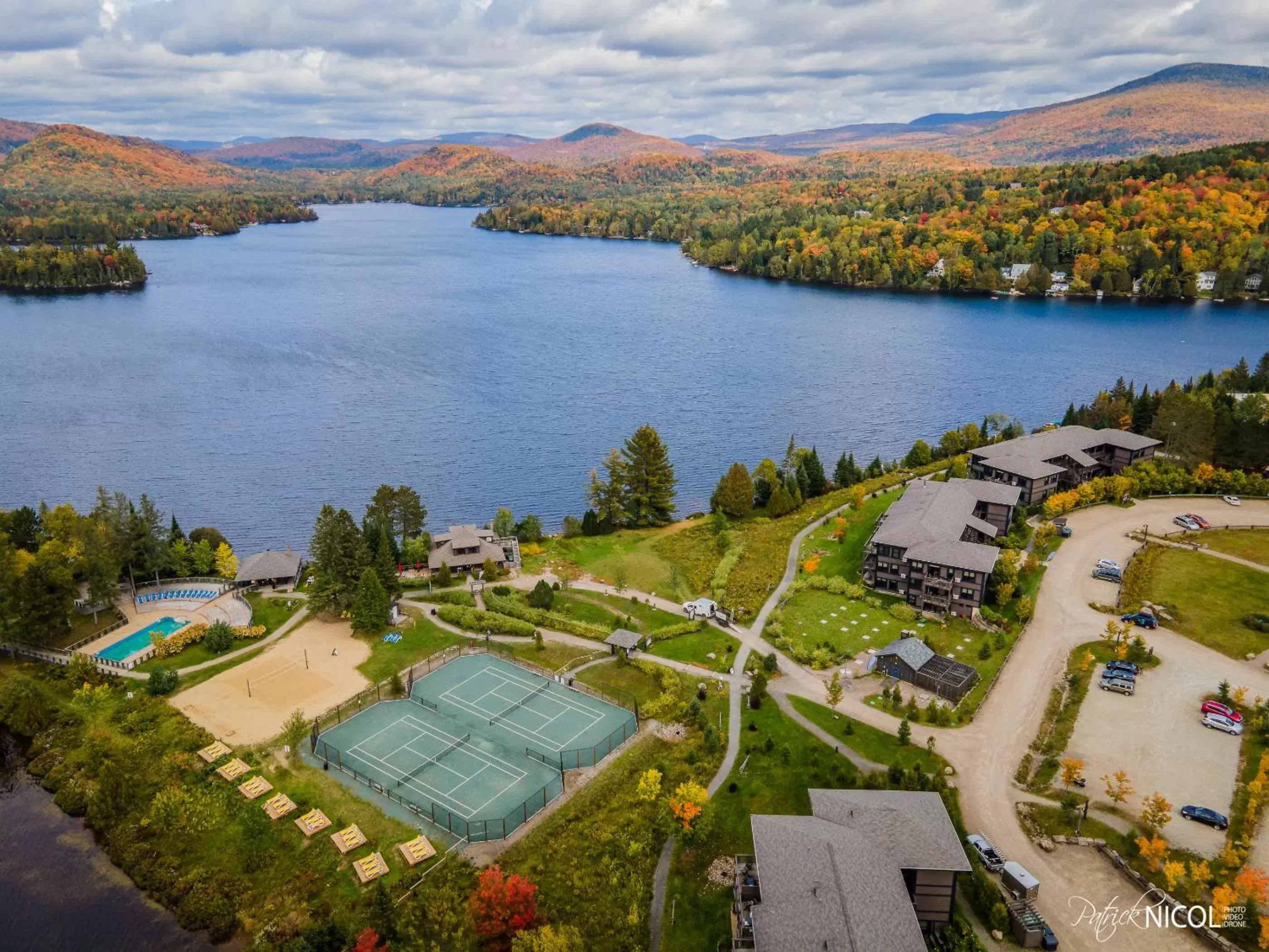 Bird's-eye View in Suites-sur-Lac