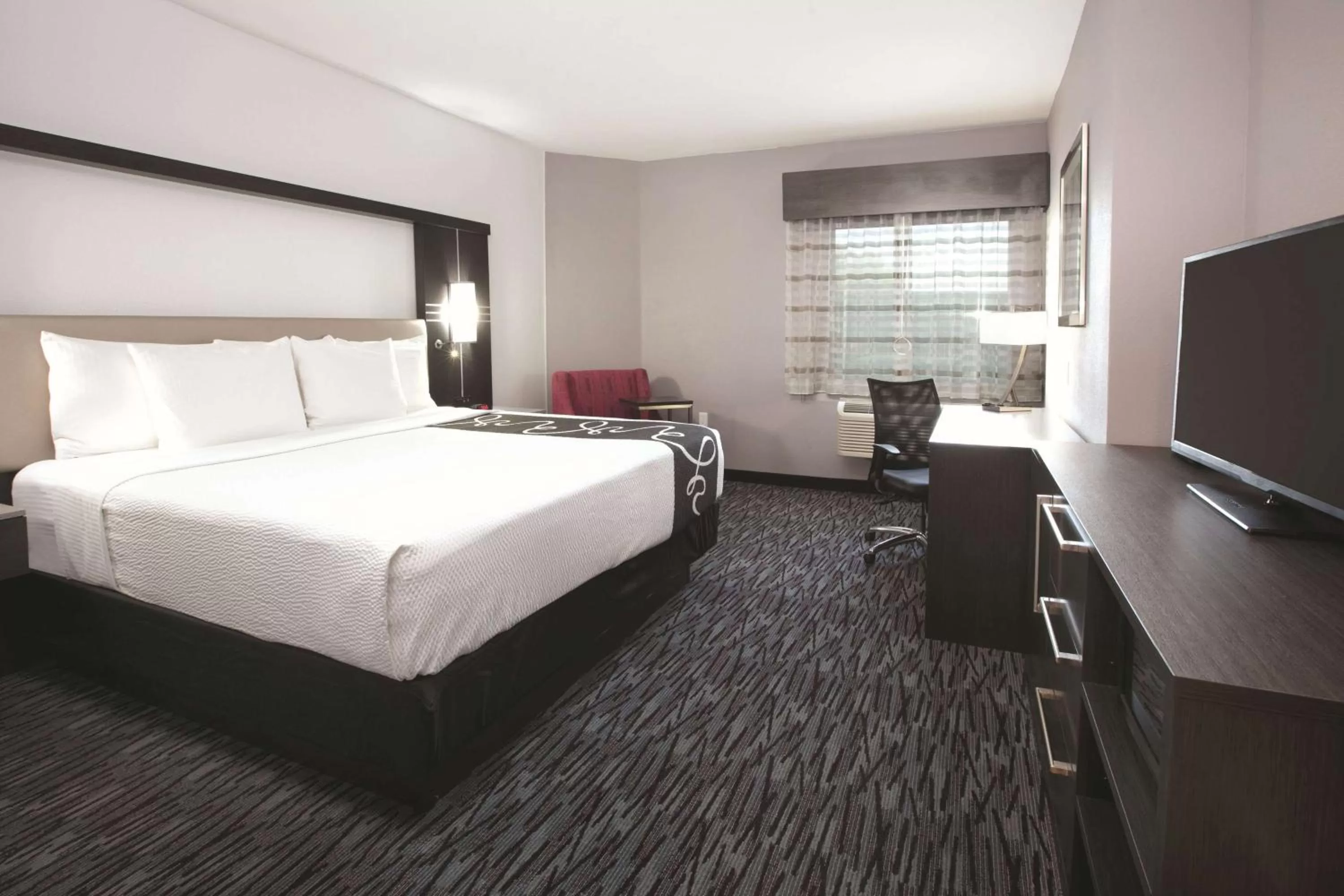 Photo of the whole room, Bed in La Quinta by Wyndham Amarillo Airport