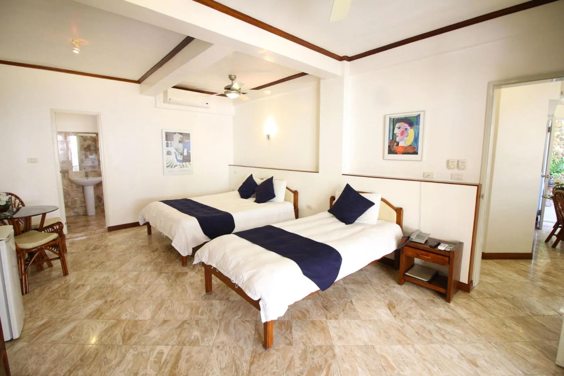 Bedroom, Bed in Mermaid Resort and Dive Center