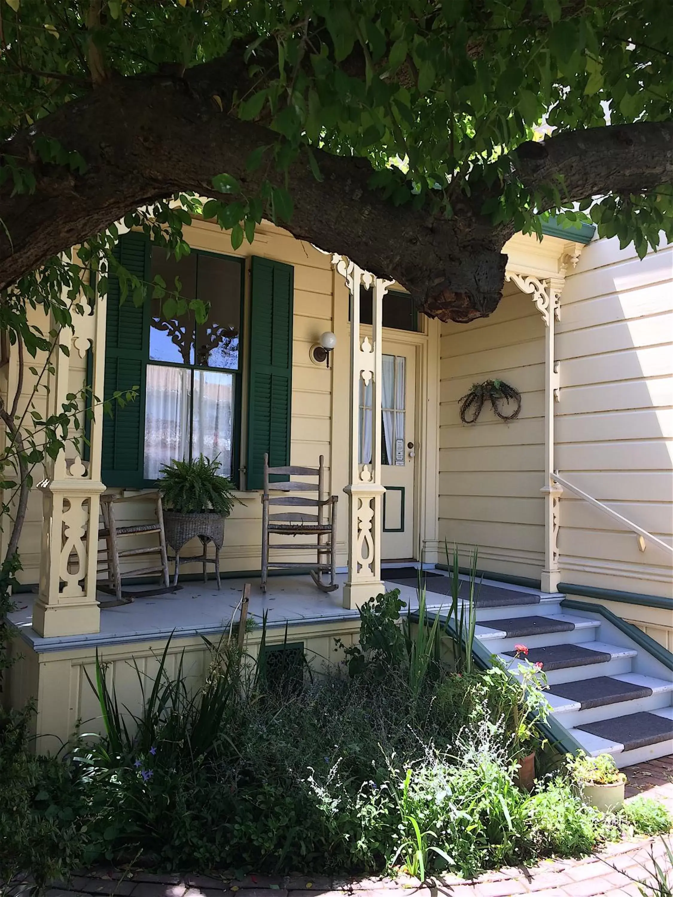 Facade/entrance in The Squibb Houses