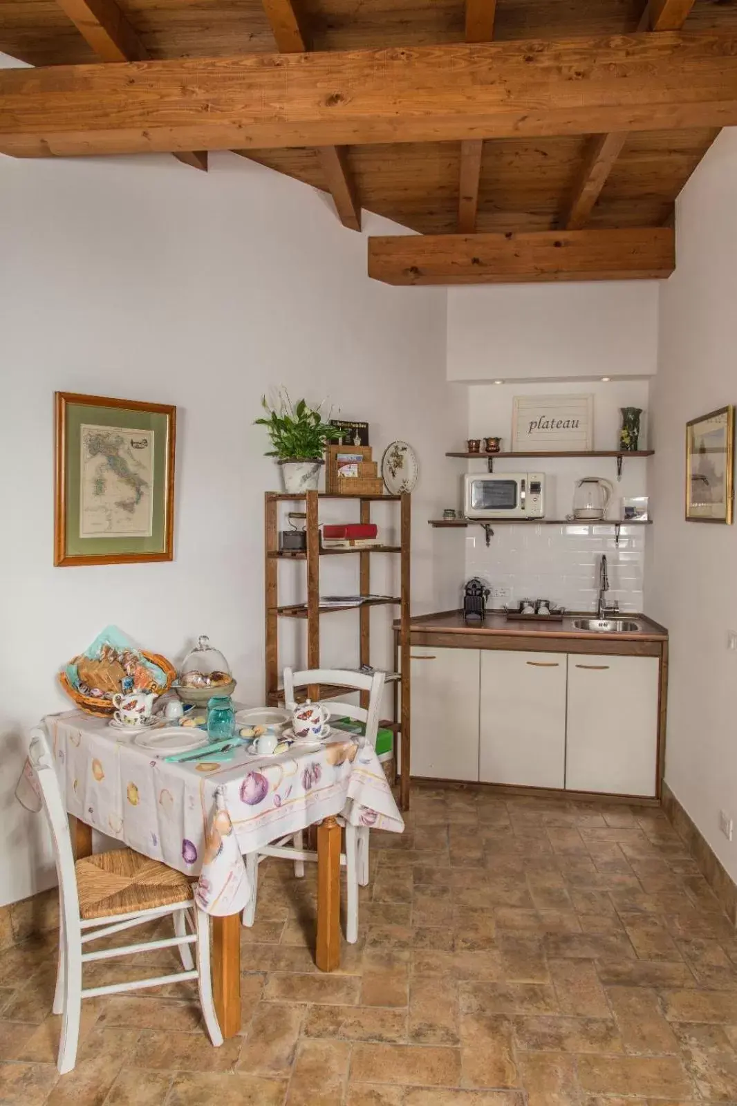 Kitchen/Kitchenette in B&B Etruscan Garden
