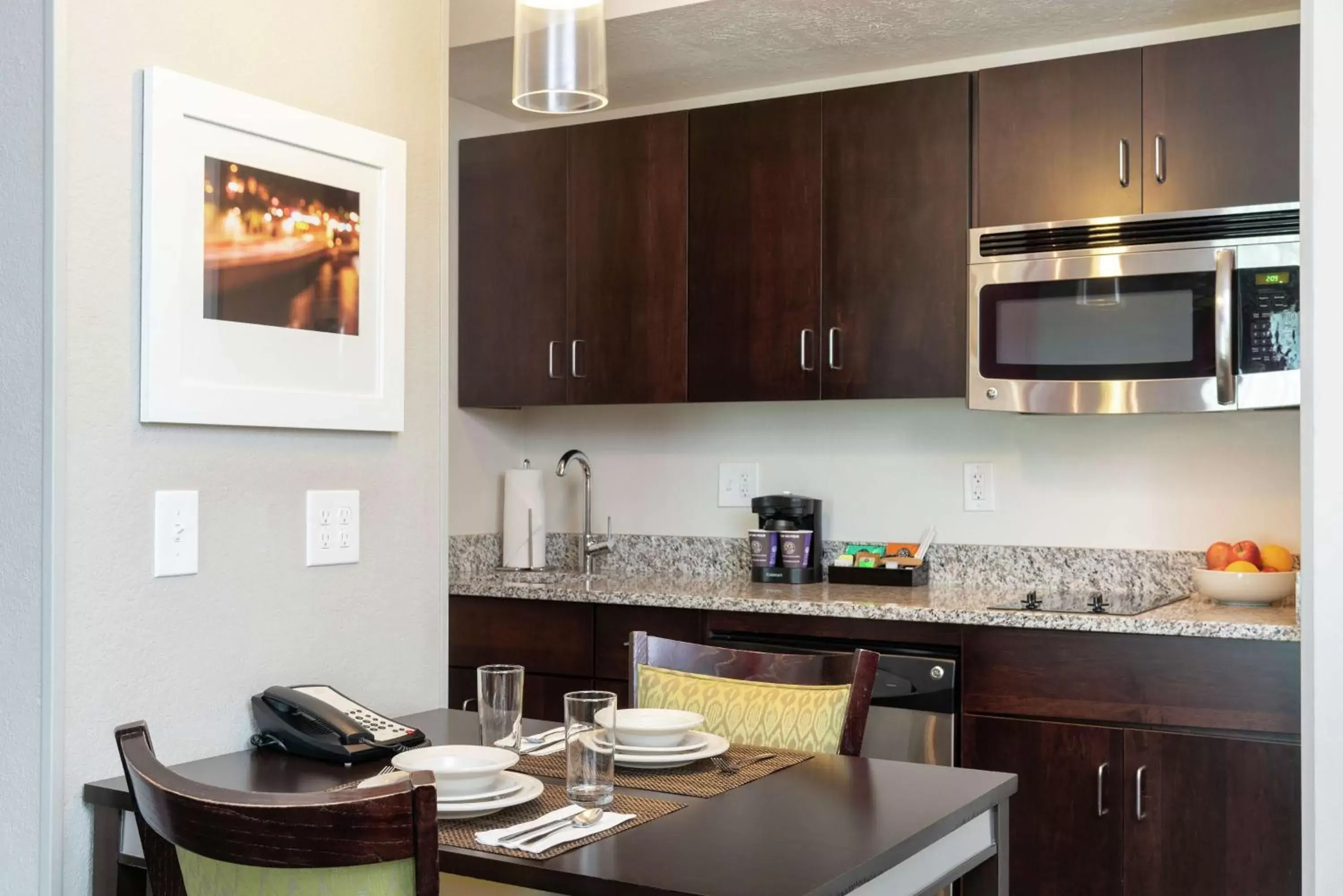 Kitchen or kitchenette, Kitchen/Kitchenette in Homewood Suites by Hilton Columbus/Polaris
