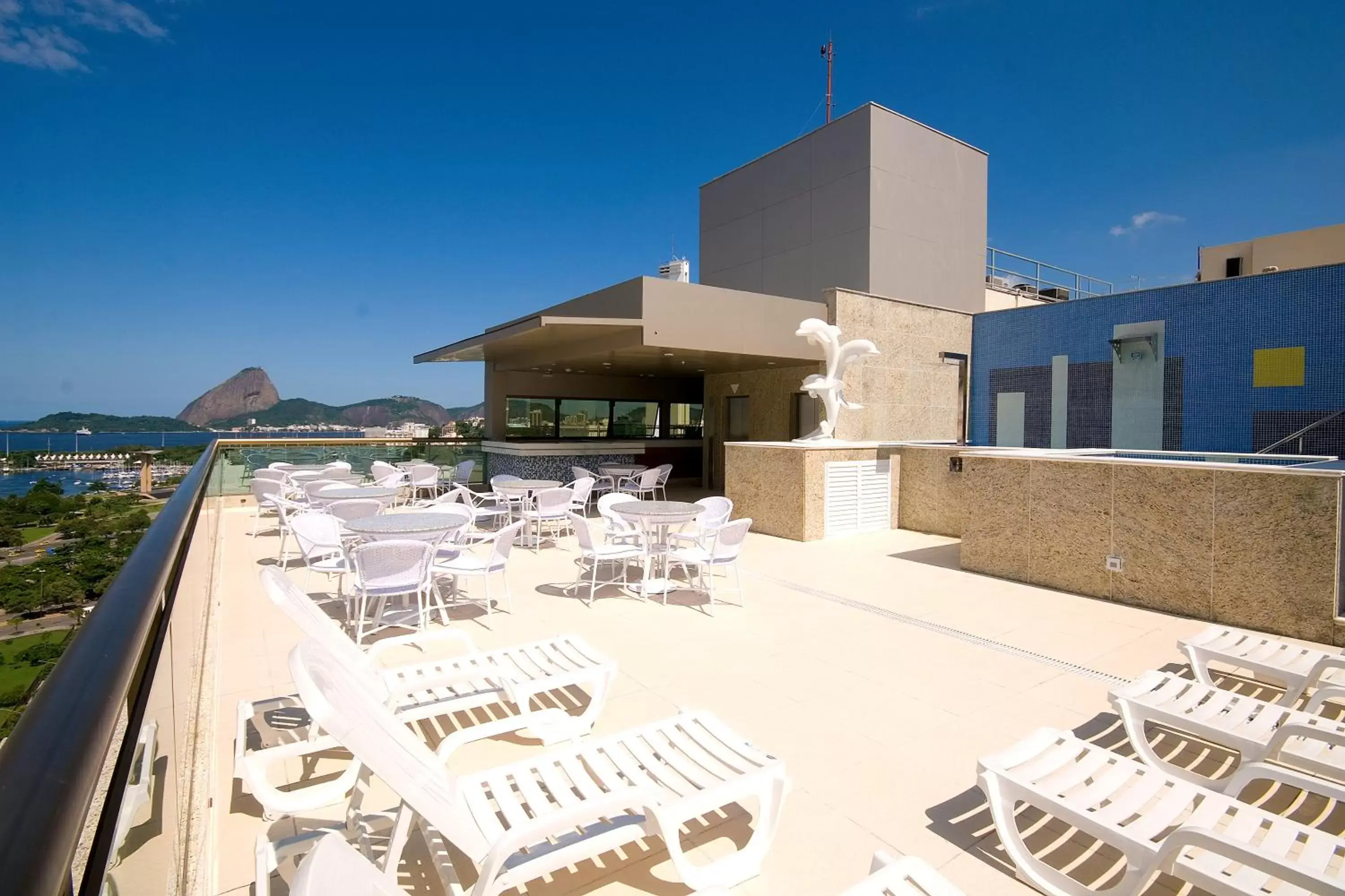 Balcony/Terrace, Property Building in Hotel Atlântico Business Centro