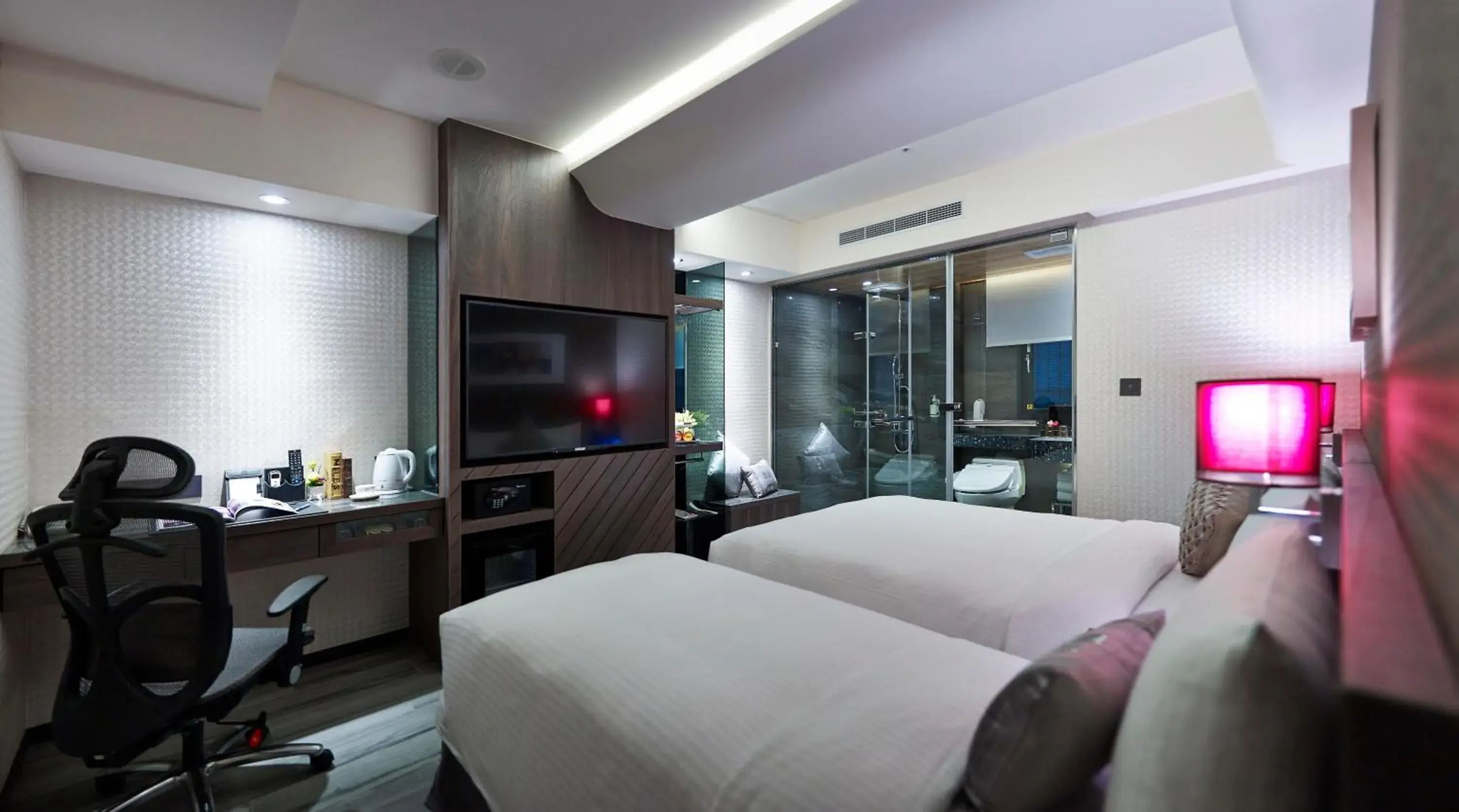 Photo of the whole room in Beauty Hotels Taipei - Hotel Bfun