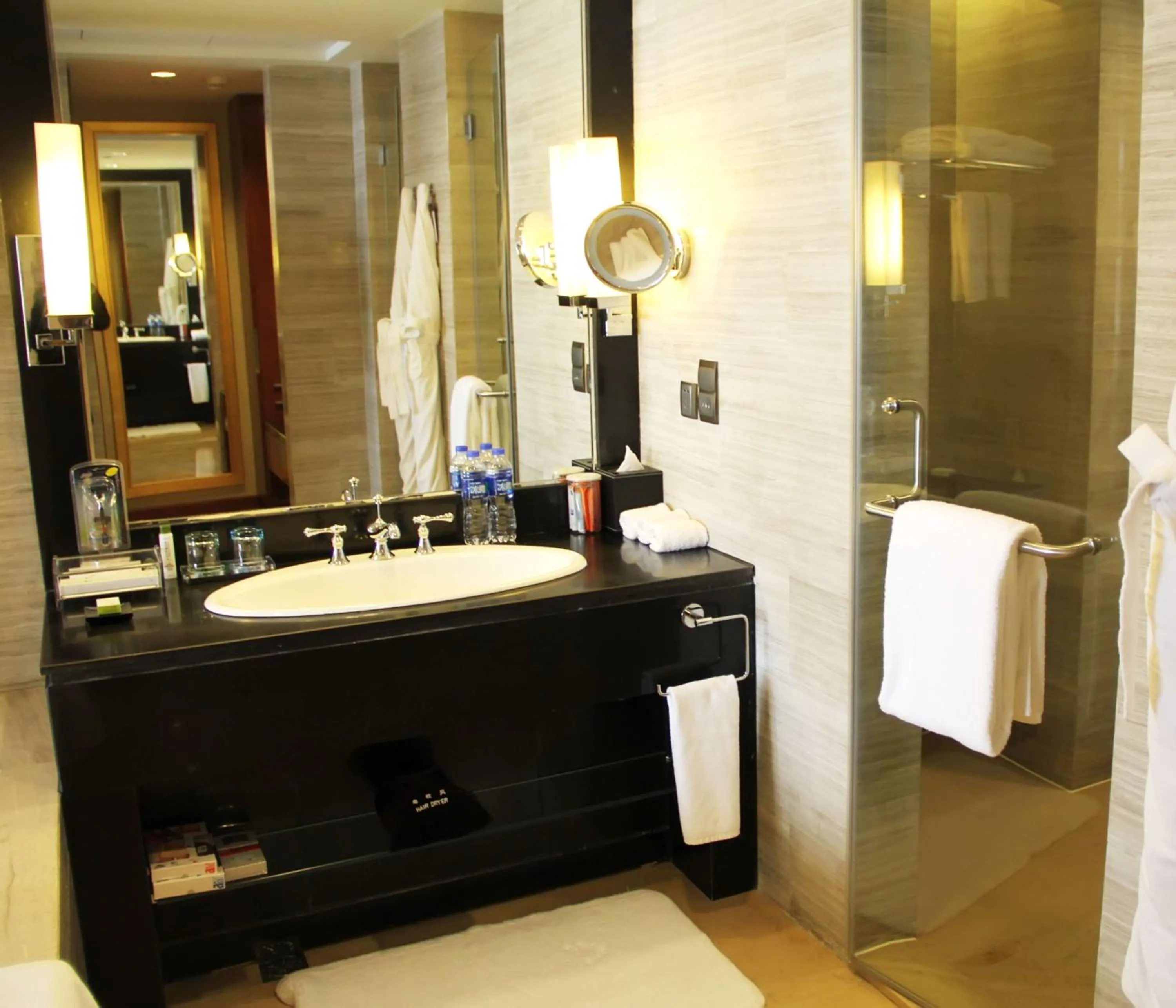 Bathroom in DoubleTree by Hilton Shenyang