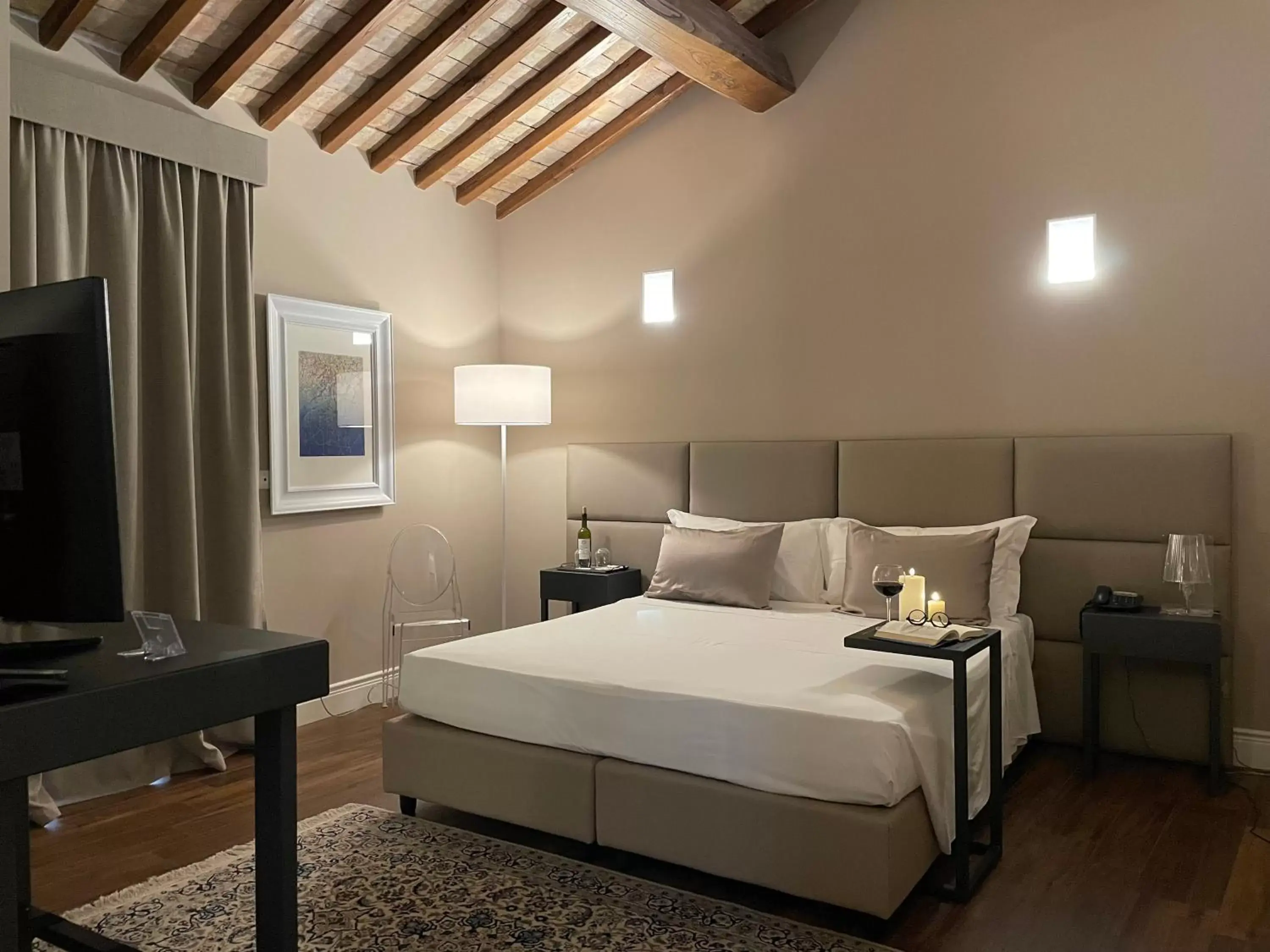 Bed in Residenza Palazzo Fortuna - Boutique Hotel