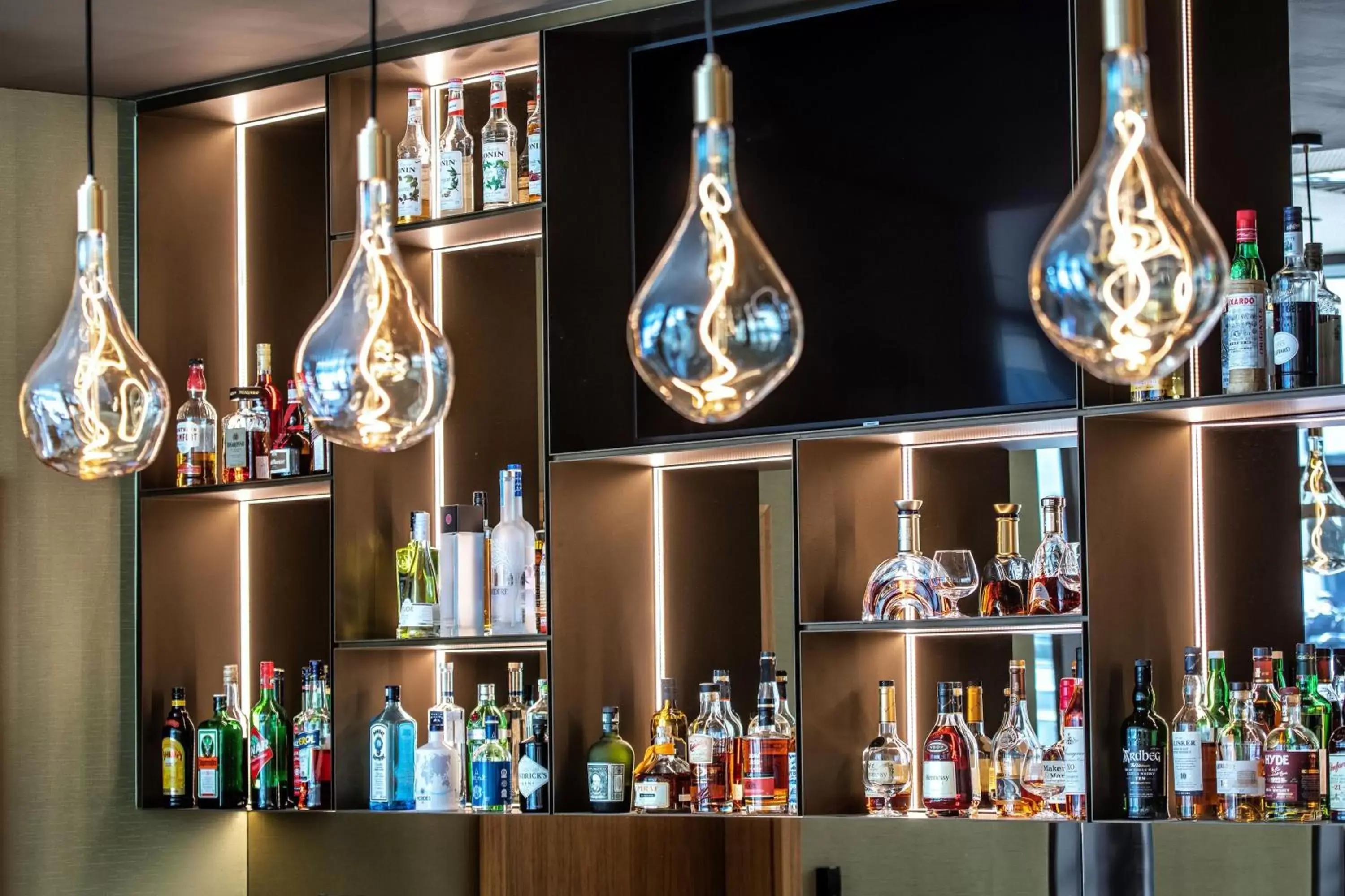 Restaurant/places to eat, Drinks in Four Points by Sheraton Ljubljana Mons