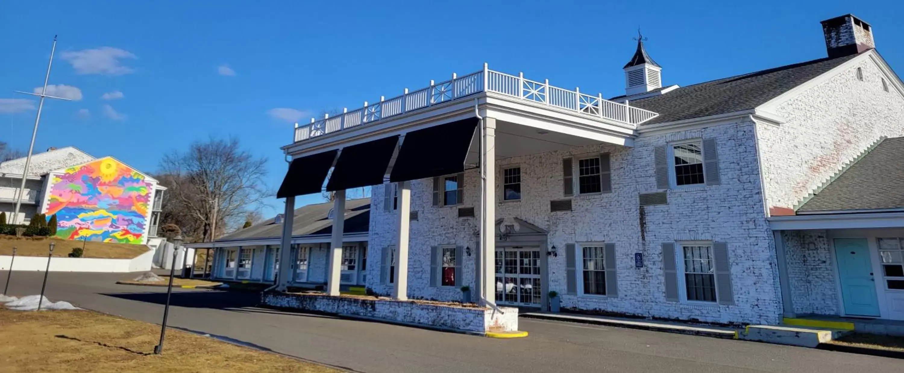 Property Building in Circle Hotel Fairfield