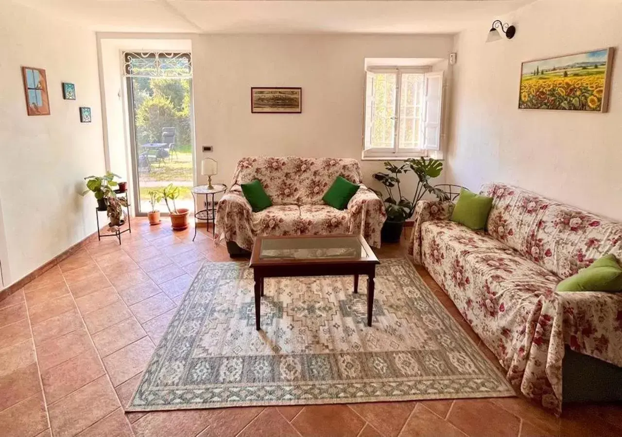 Lounge or bar, Seating Area in B&B Giardino delle Camelie