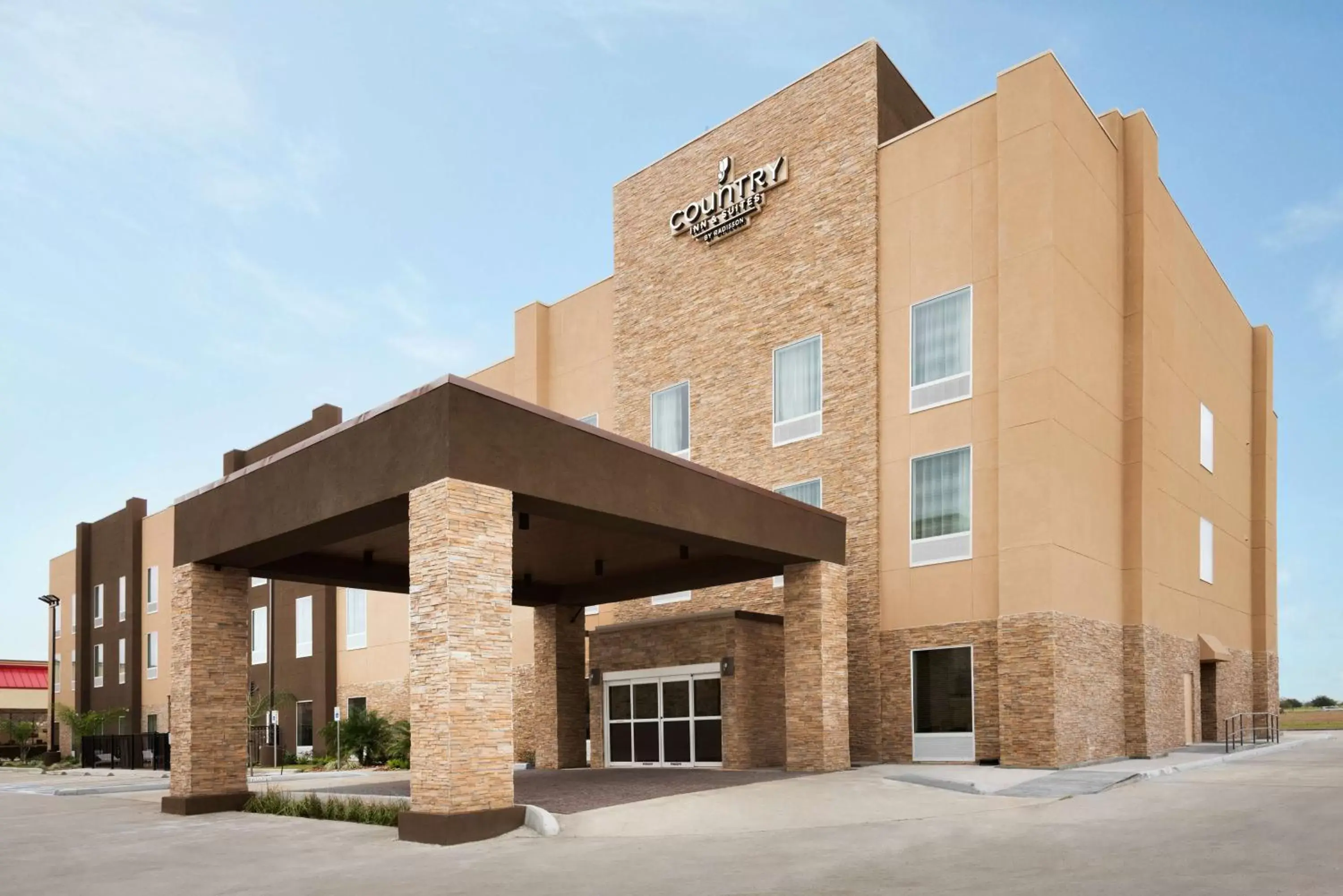 Property building in Country Inn & Suites by Radisson, Katy (Houston West), TX