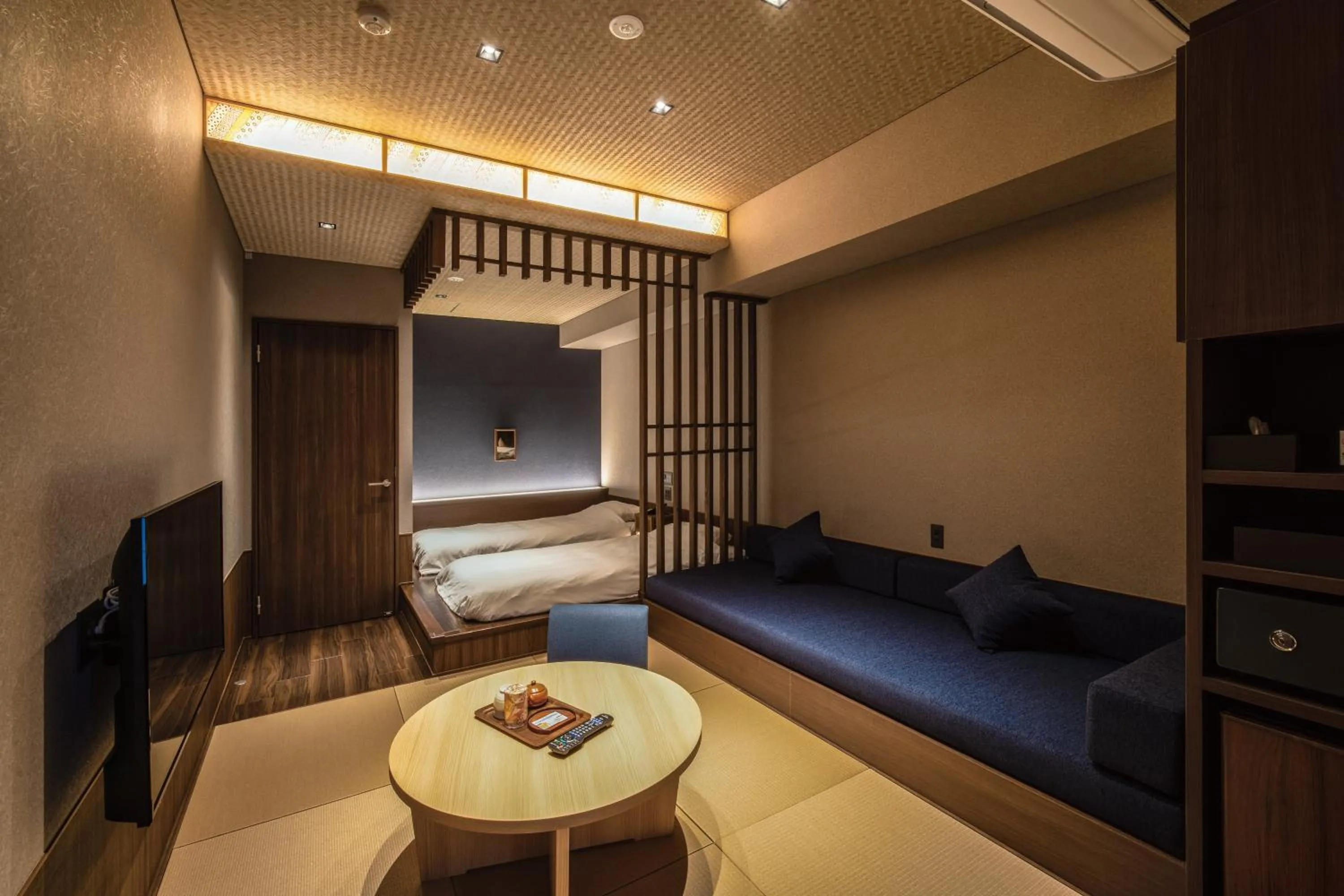 Japanese Western Room with Wetland Side - Annex (3 Adults) - Included free drink in Susukinohara Ichinoyu