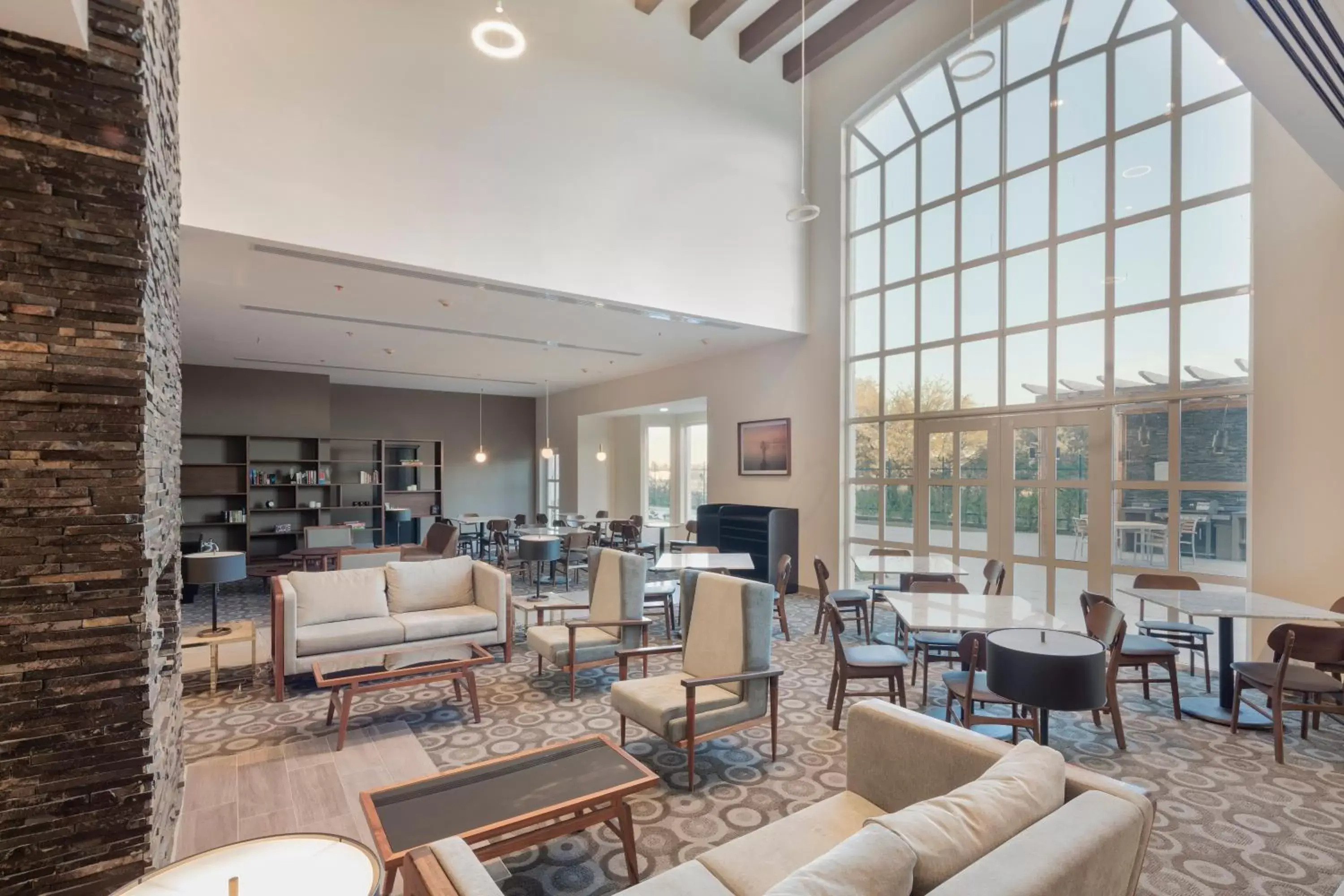 Lobby or reception, Restaurant/Places to Eat in Staybridge Suites - Irapuato, an IHG Hotel Lobby or reception, Restaurant/Places to Eat in Staybridge Suites - Irapuato, an IHG Hotel