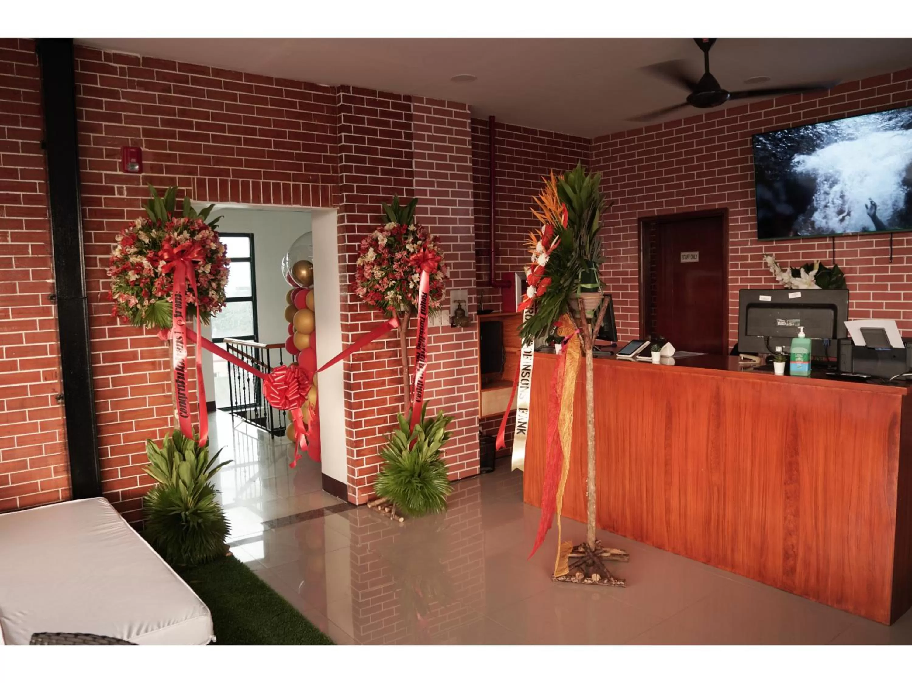 Lobby or reception in M28 Hotel and Apartments
