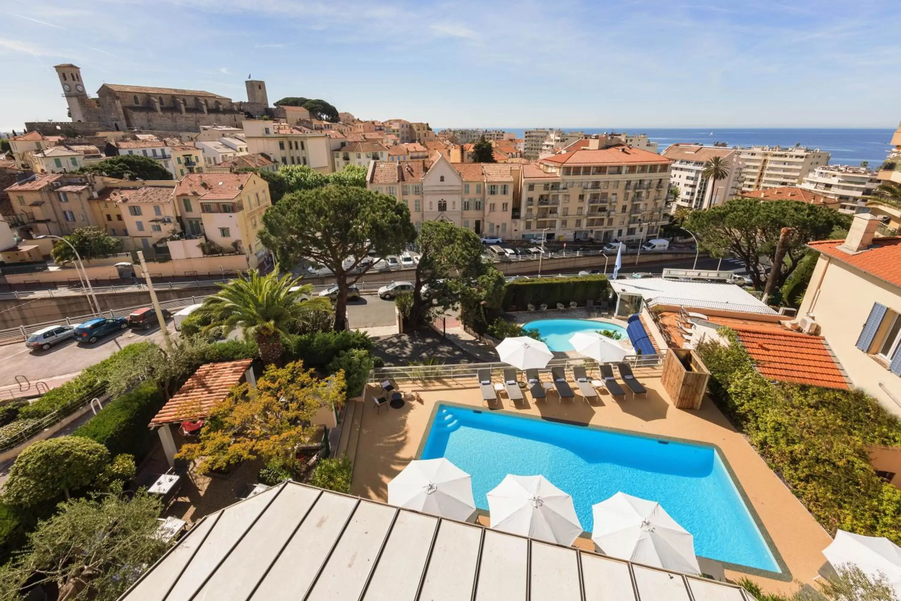 City view, Pool View in The Originals Boutique, Hôtel des Orangers, Cannes (Inter-Hotel)