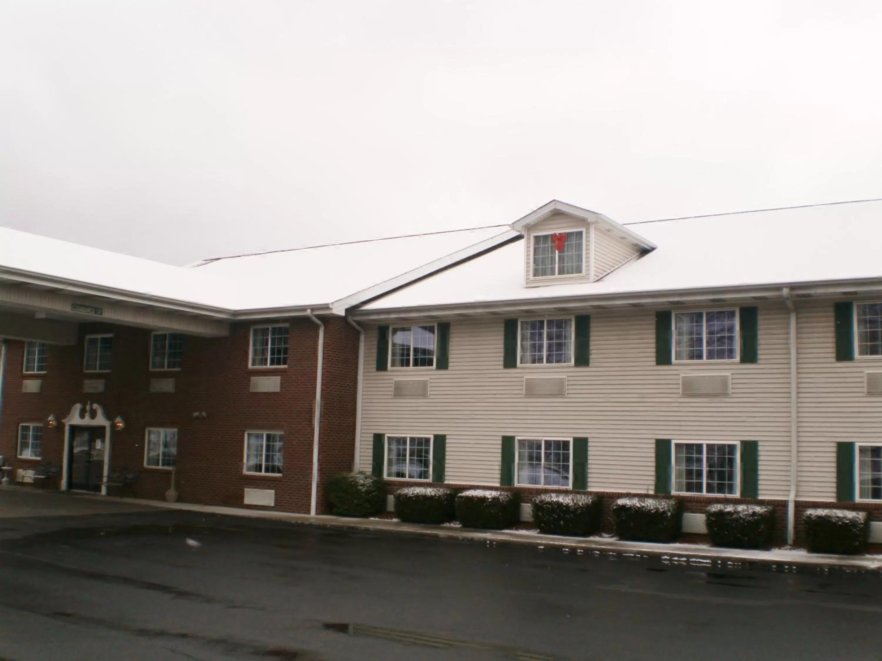 Facade/entrance in Baymont by Wyndham Mount Vernon Renfro Valley