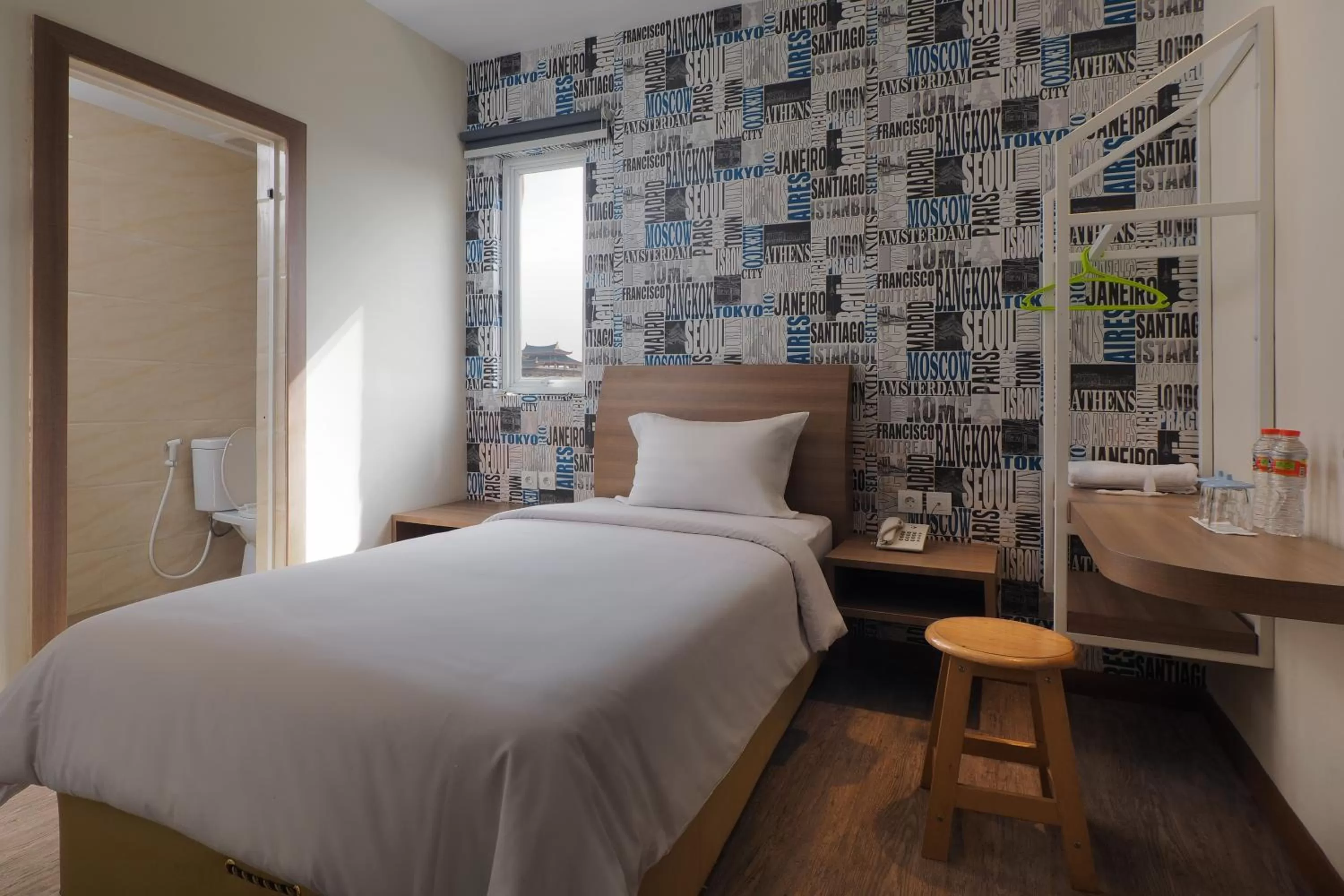 Bedroom, Bed in Kama Hotel